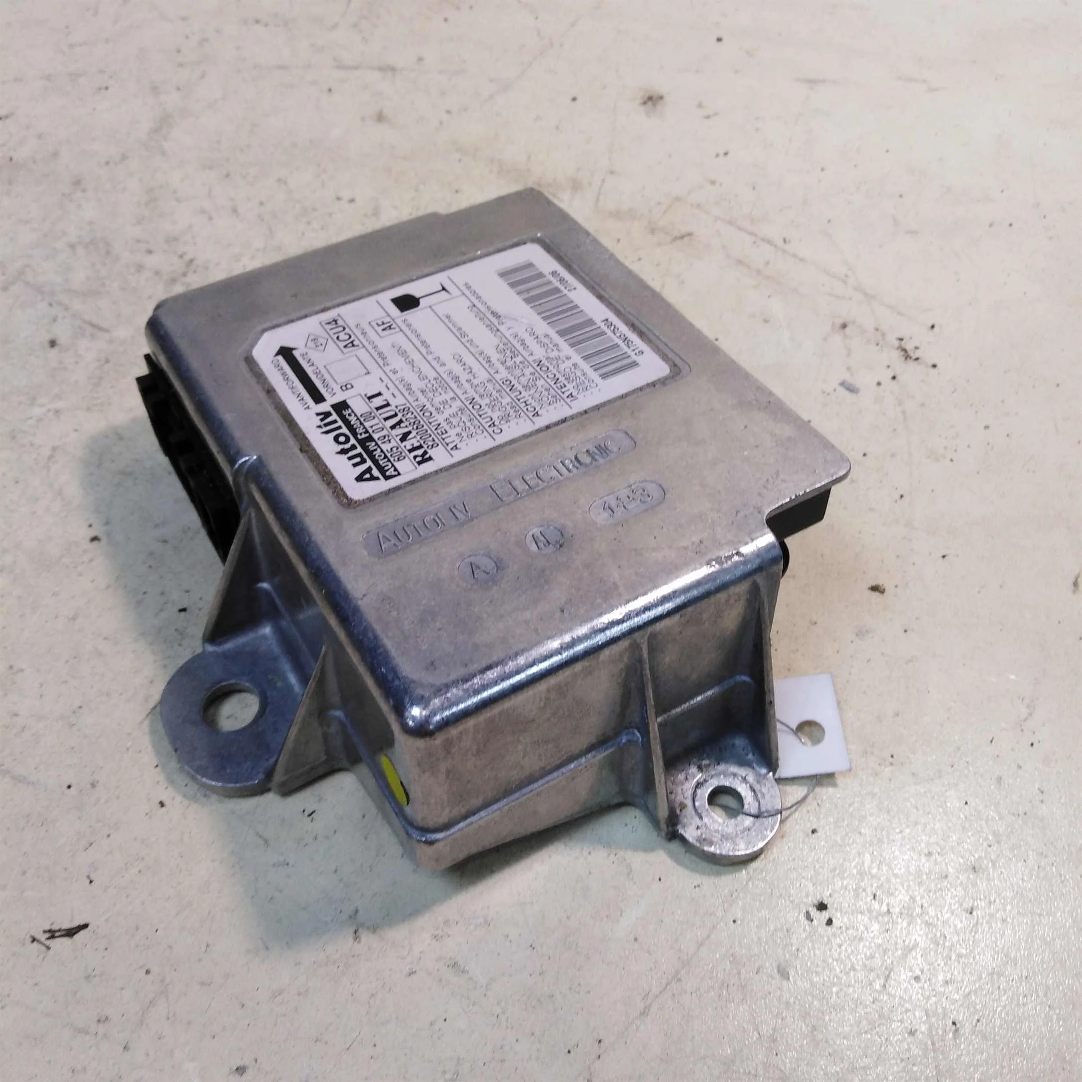 Блок управления AIR BAG    Renault Megane 2 седан (арт. 34993)