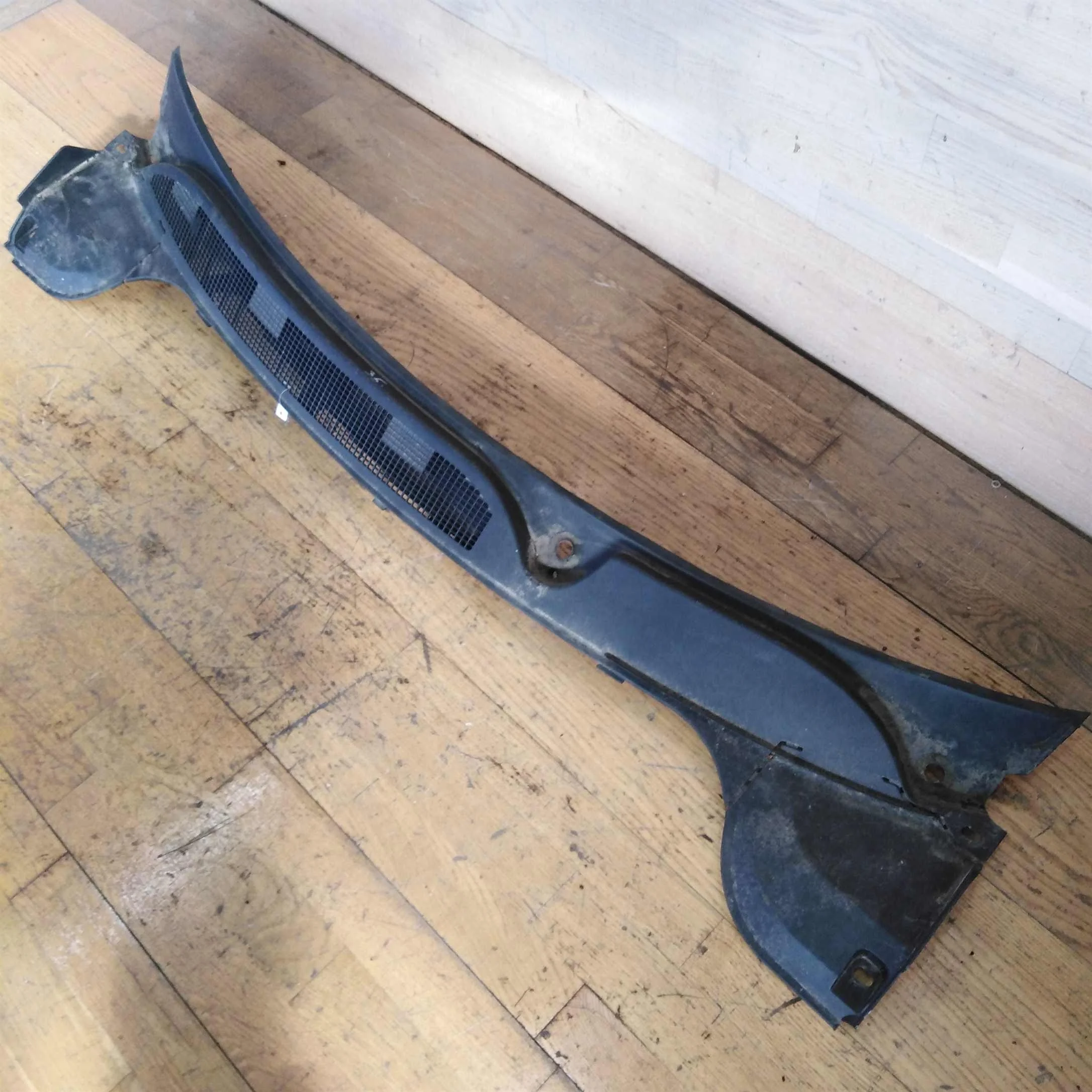 Щиток водоотводящий жабо Renault Megane 2 до рест (арт. 35530)