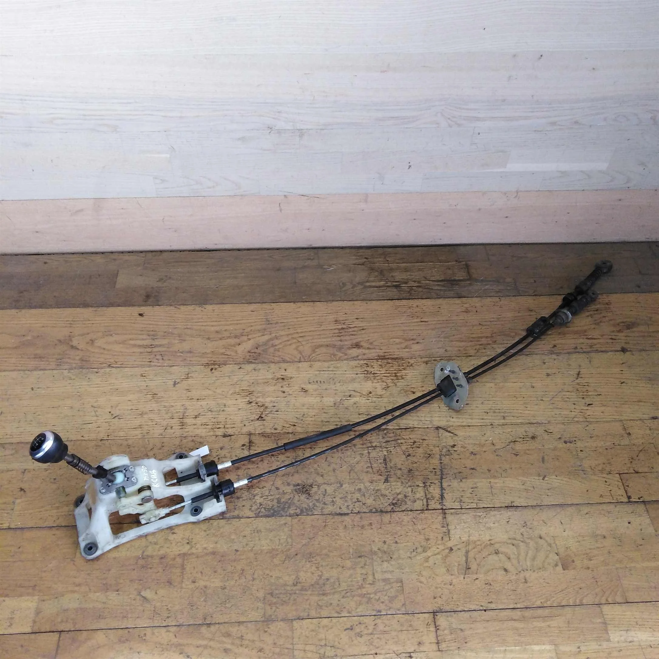 Кулиса переключения передач kia ceed тросик дизель (арт. 35667)