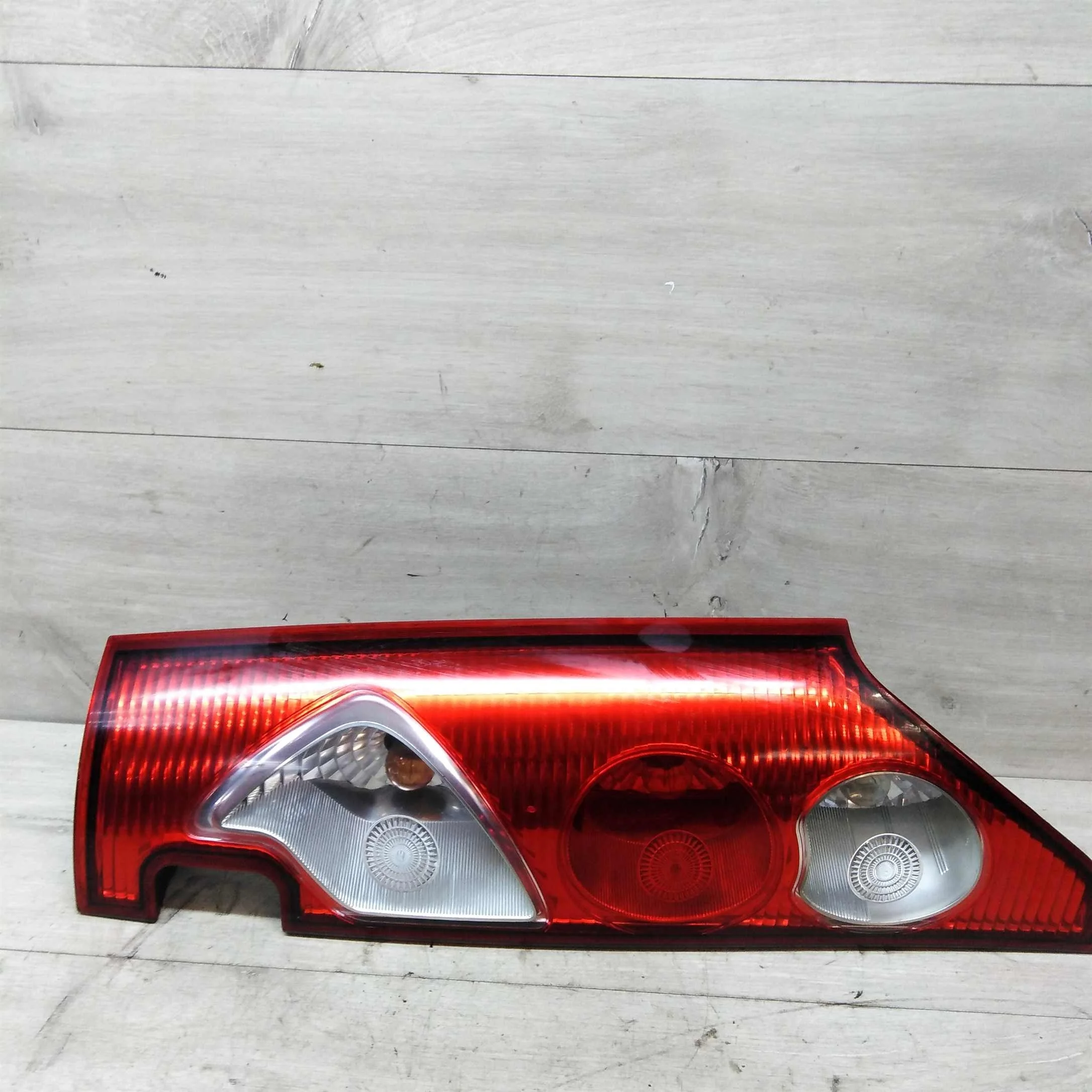 Фонарь задний левый Renault Kangoo  (арт. 36071)