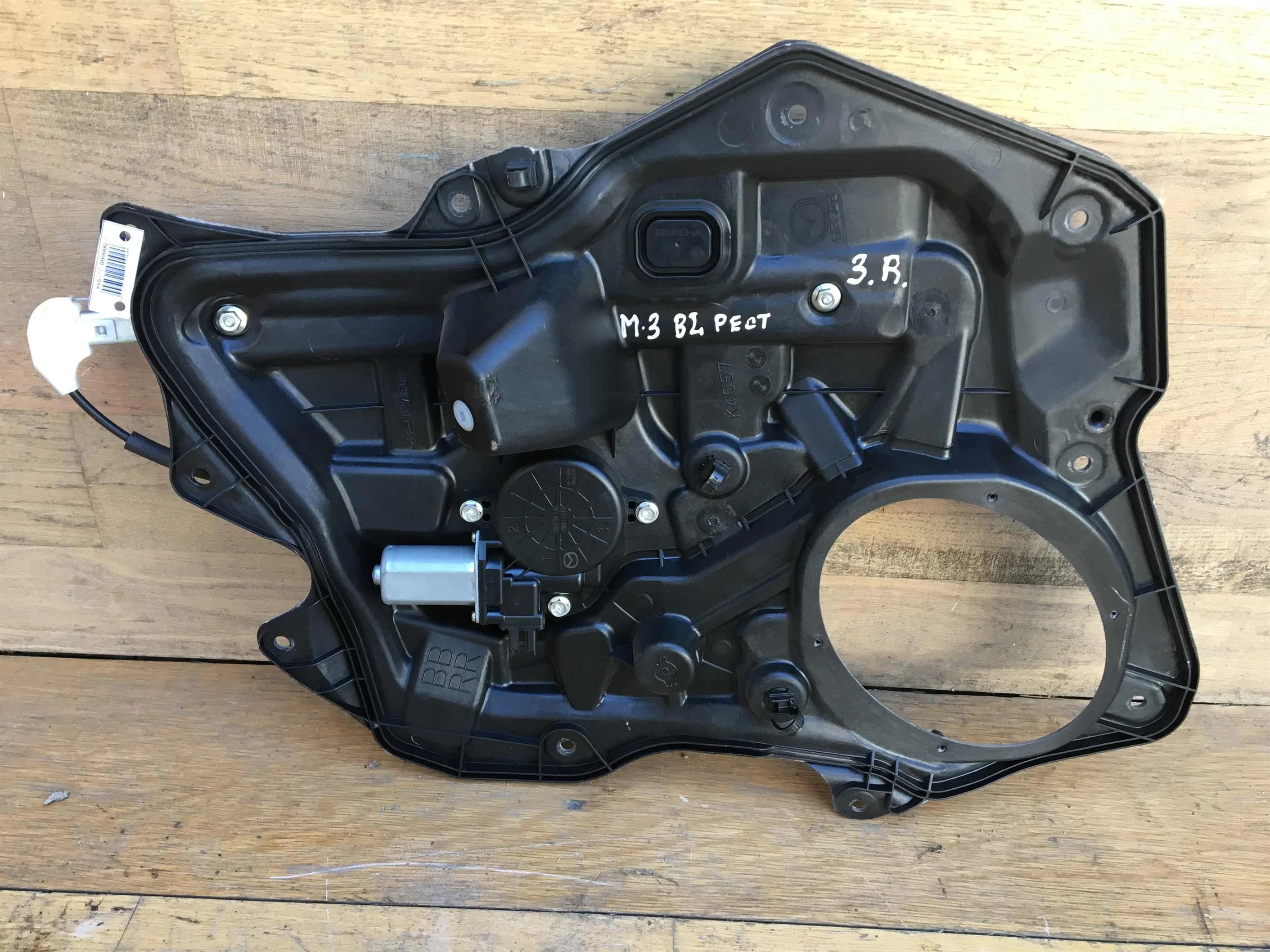 Стеклоподъемник задний правый Mazda 3 BL рест седан (арт. 37089)