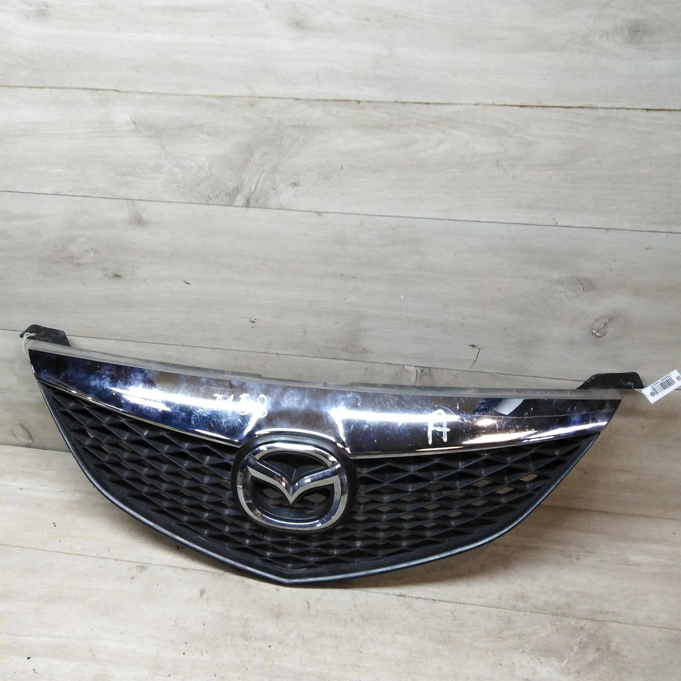 Решетка радиатора mazda 6 до рест (арт. 38130)