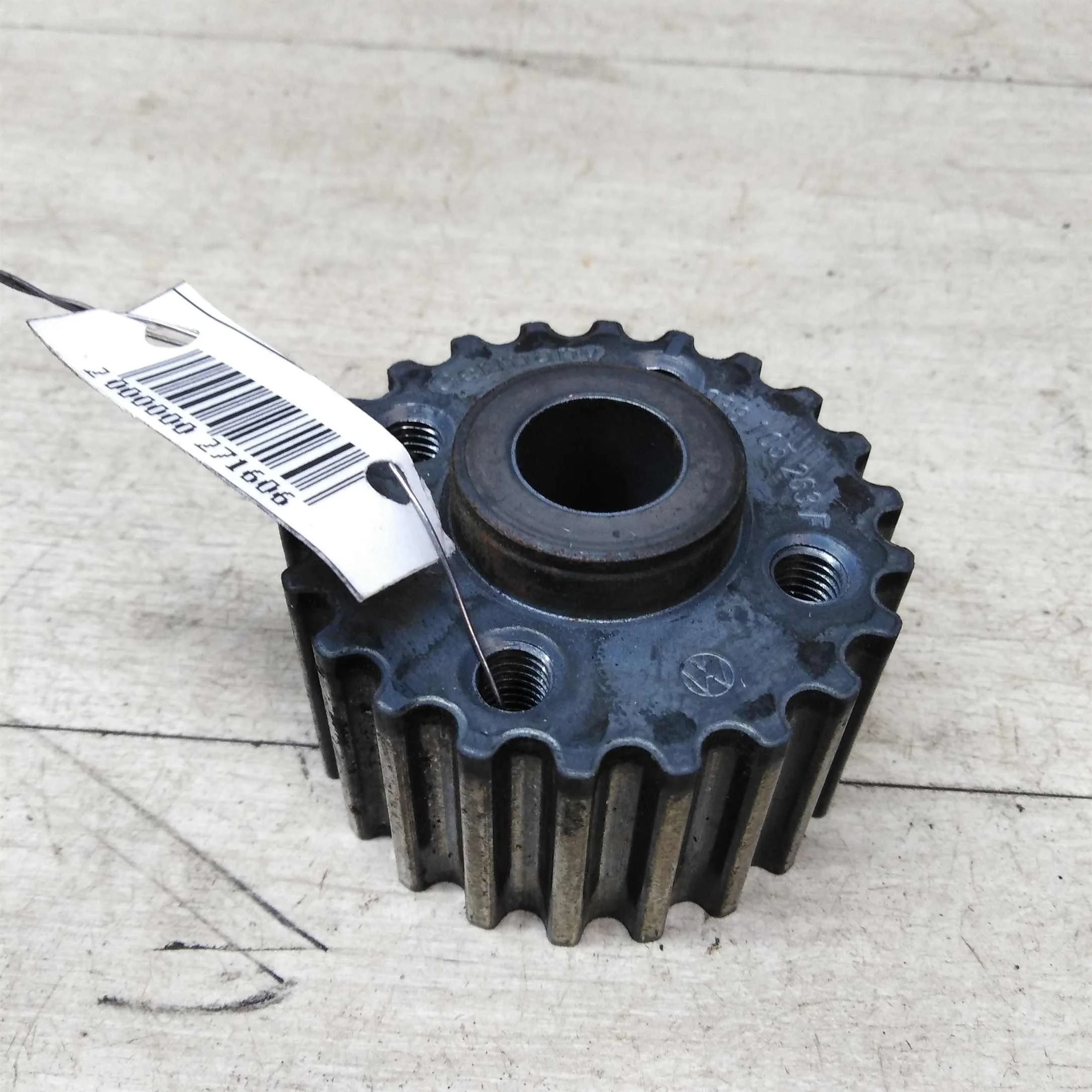 Шестерня коленвала Volkswagen Sharan 1.9 tdi AYU  (арт. 38924)