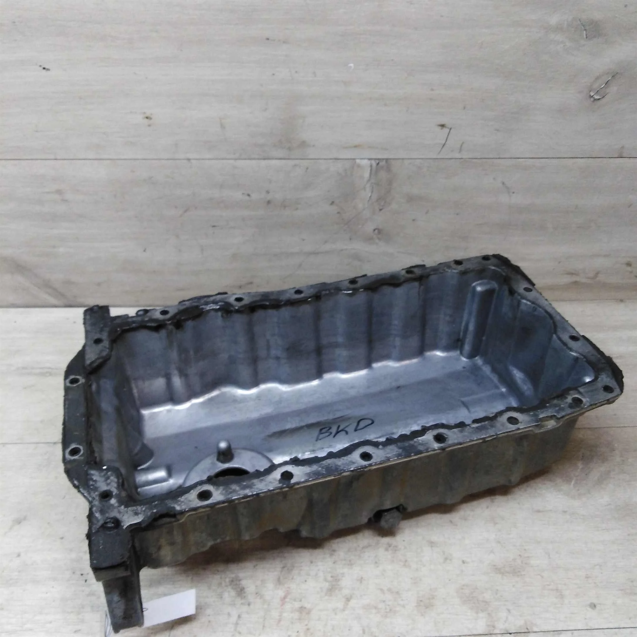 Поддон двигателя Volkswagen Golf 5 2.0 TDI bkd (арт. 39453)