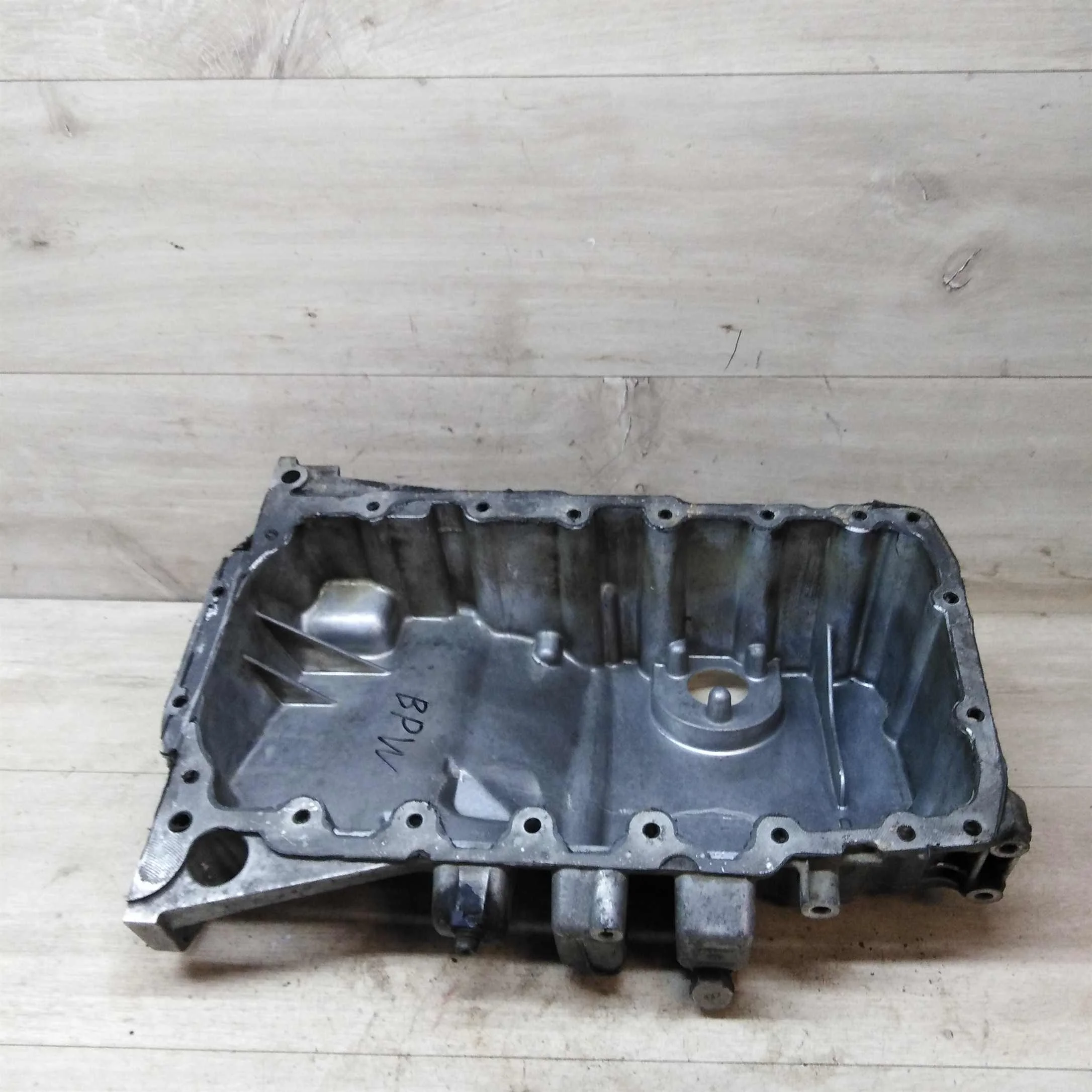 Поддон двигателя Audi A4 b7 8Е BPW 2.0 tdi (арт. 39454)