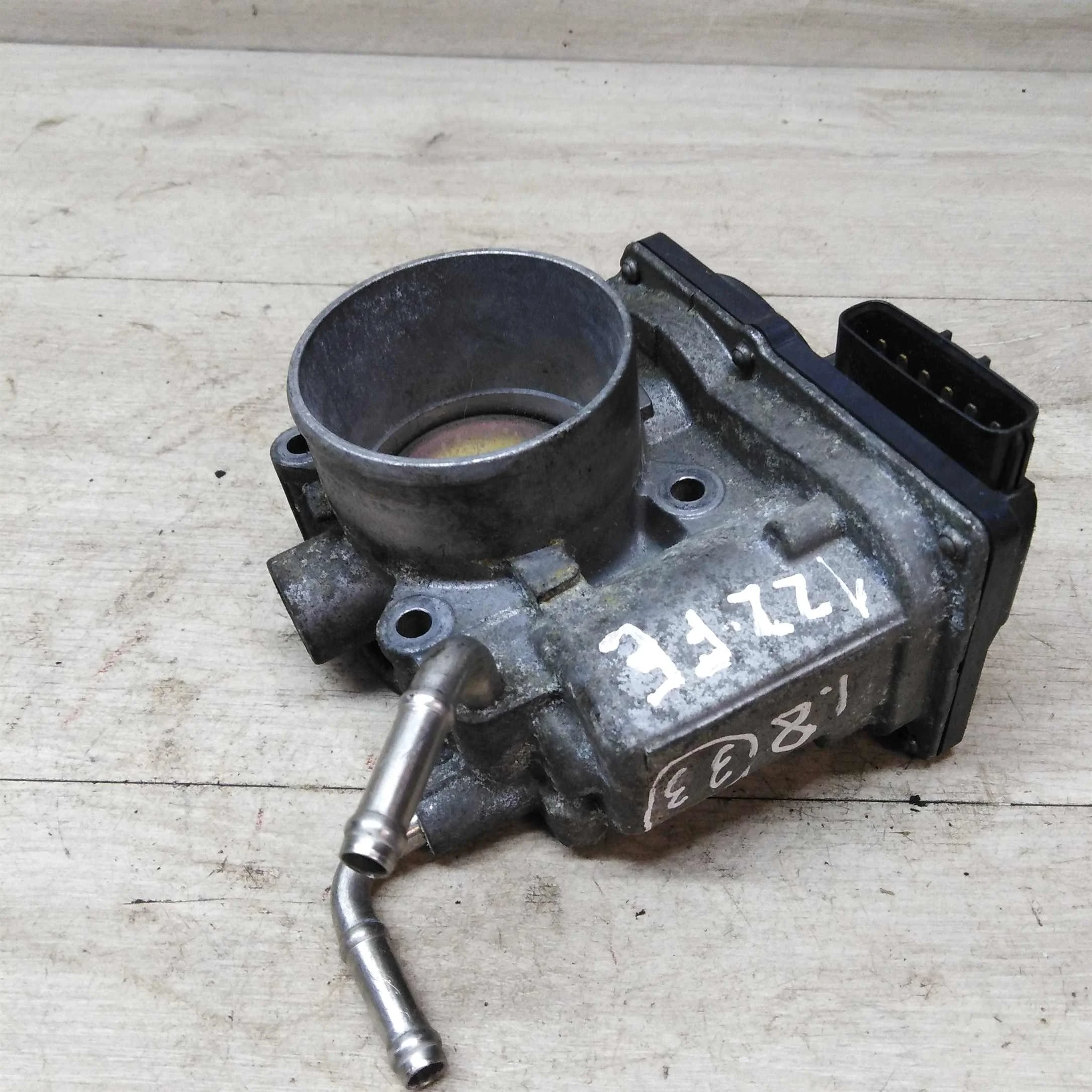 Дроссельная заслонка Toyota avensis t25 1ZZ FE 1.8i (арт. 40285)