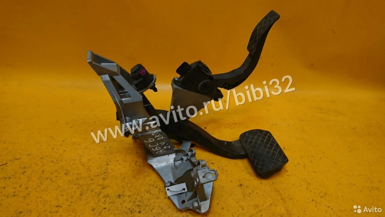 Педальный узел Audi A6 c6   8k1723523  6pv009505-01  6pv009505  (арт. 40308)