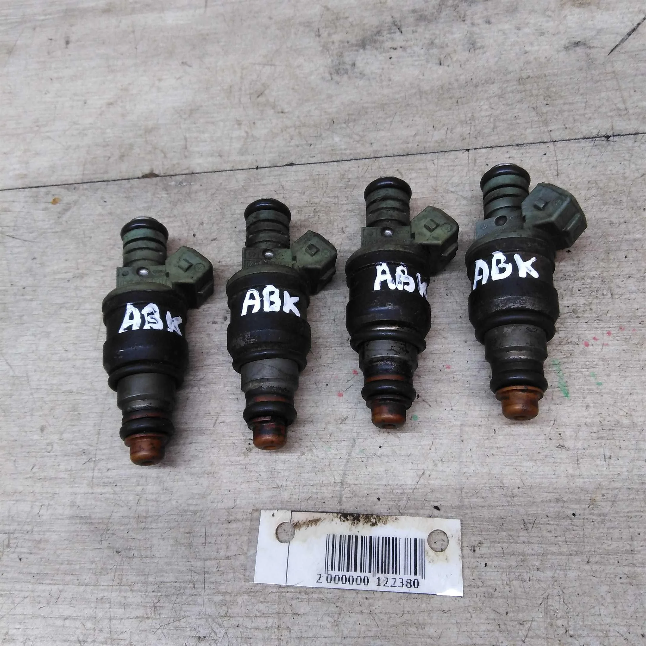 Форсунка топливная Audi 80 B4 2.0 abk (арт. 41710)