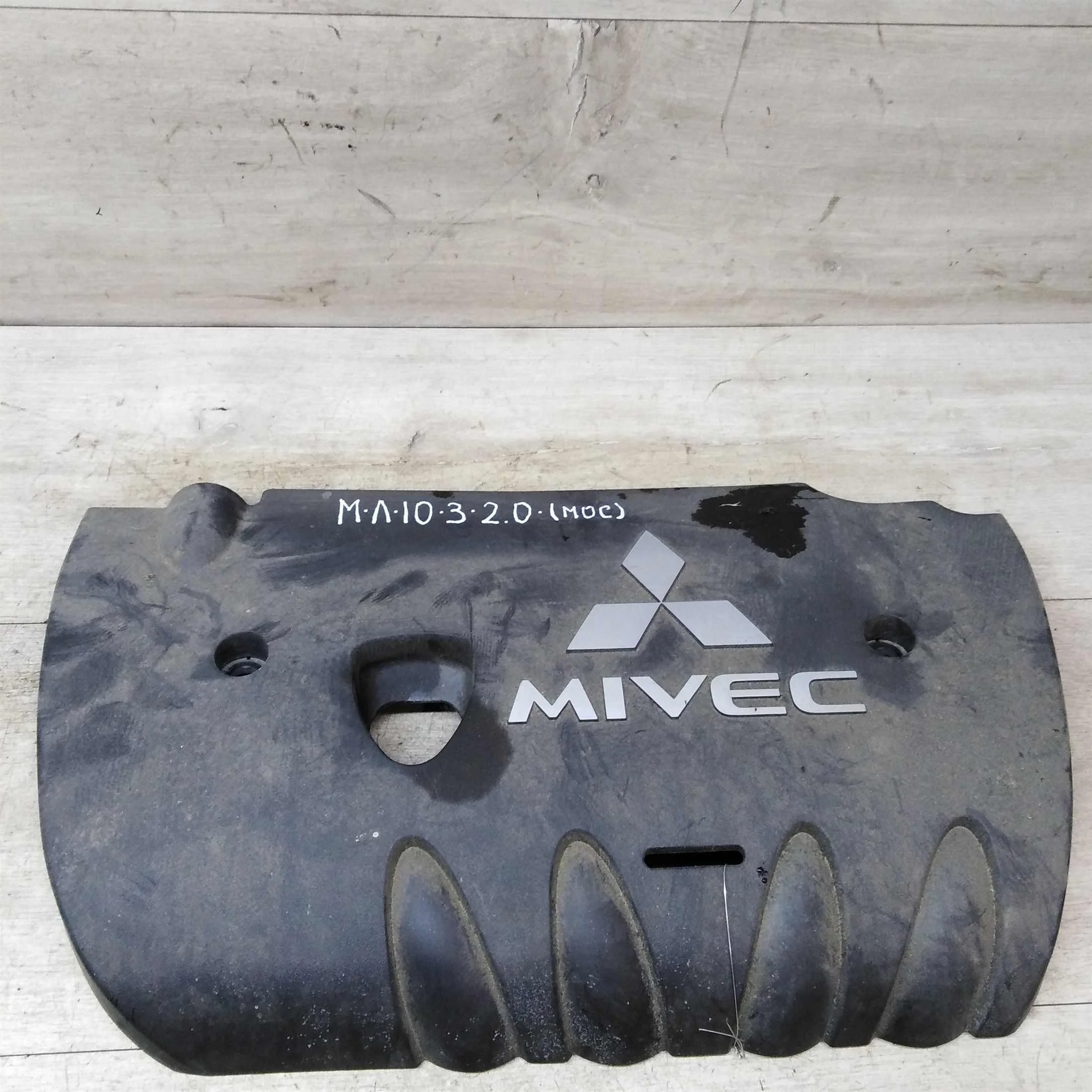 Декоративная крышка двигателя накладка 2.0i Mitsubishi Lancer 10 седан (арт. 41979)