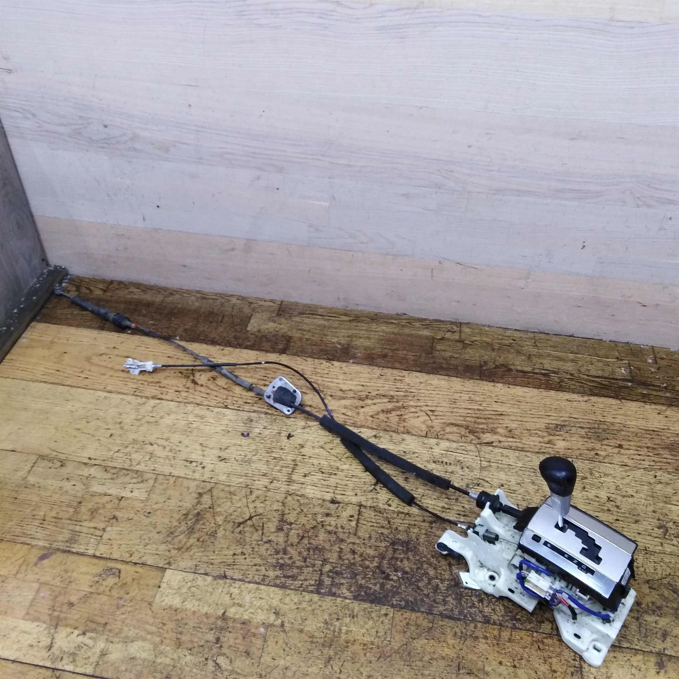 Кулиса КПП (селектор АКПП) 2.0i Mitsubishi Lancer 10 седан трос (арт. 42045)