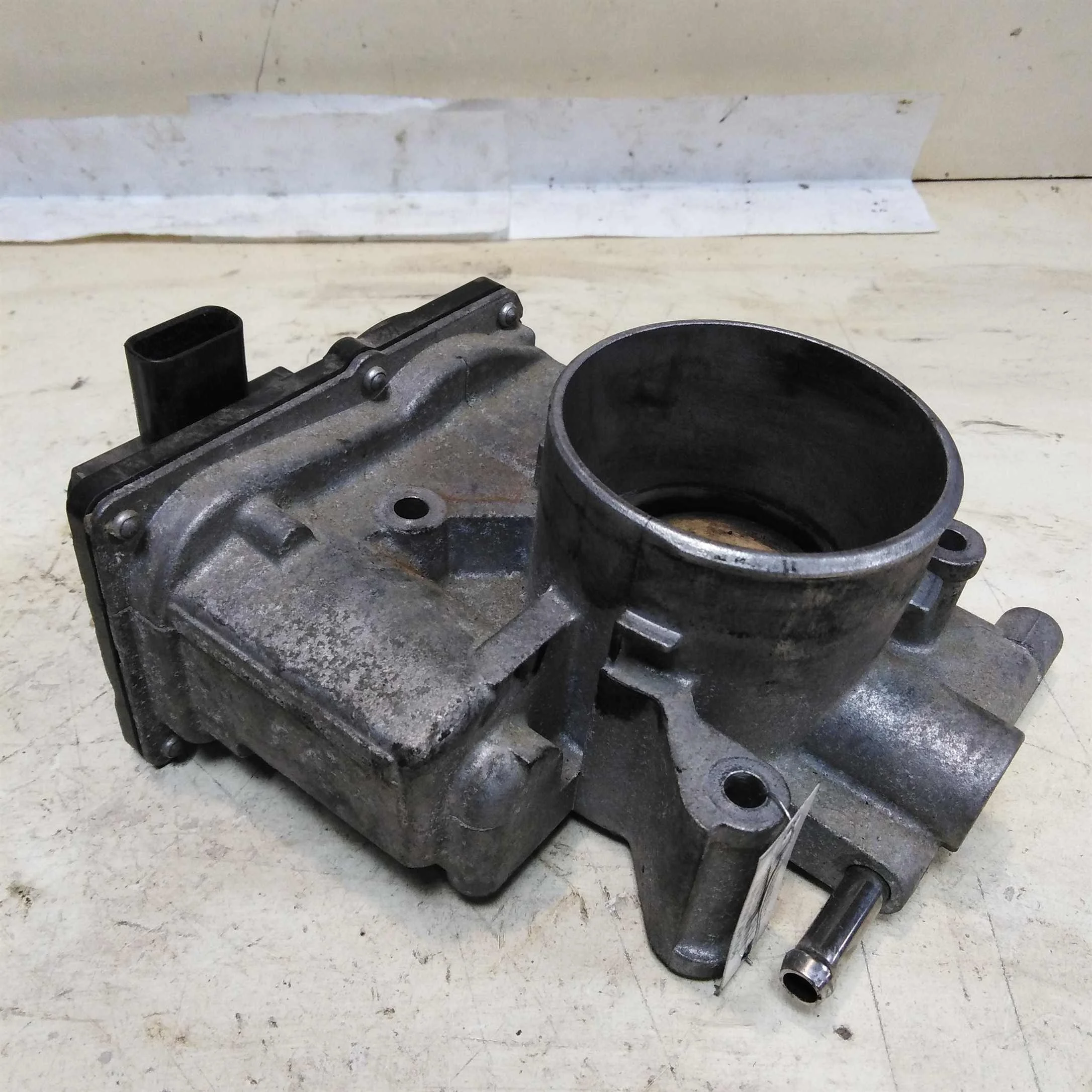 Дроссельная заслонка Mazda 6 2.3i (арт. 42640)