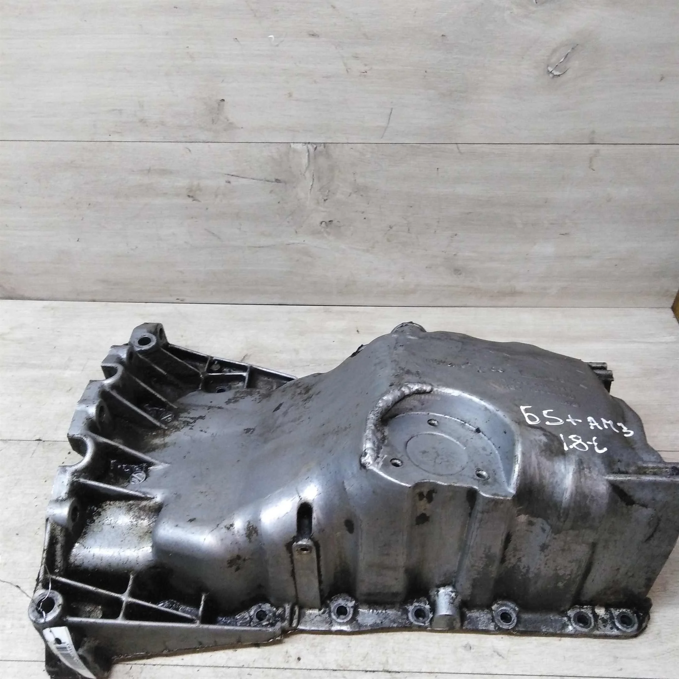 Поддон двигателя Volkswagen Passat B5 GP 1.8 T  (арт. 44088)