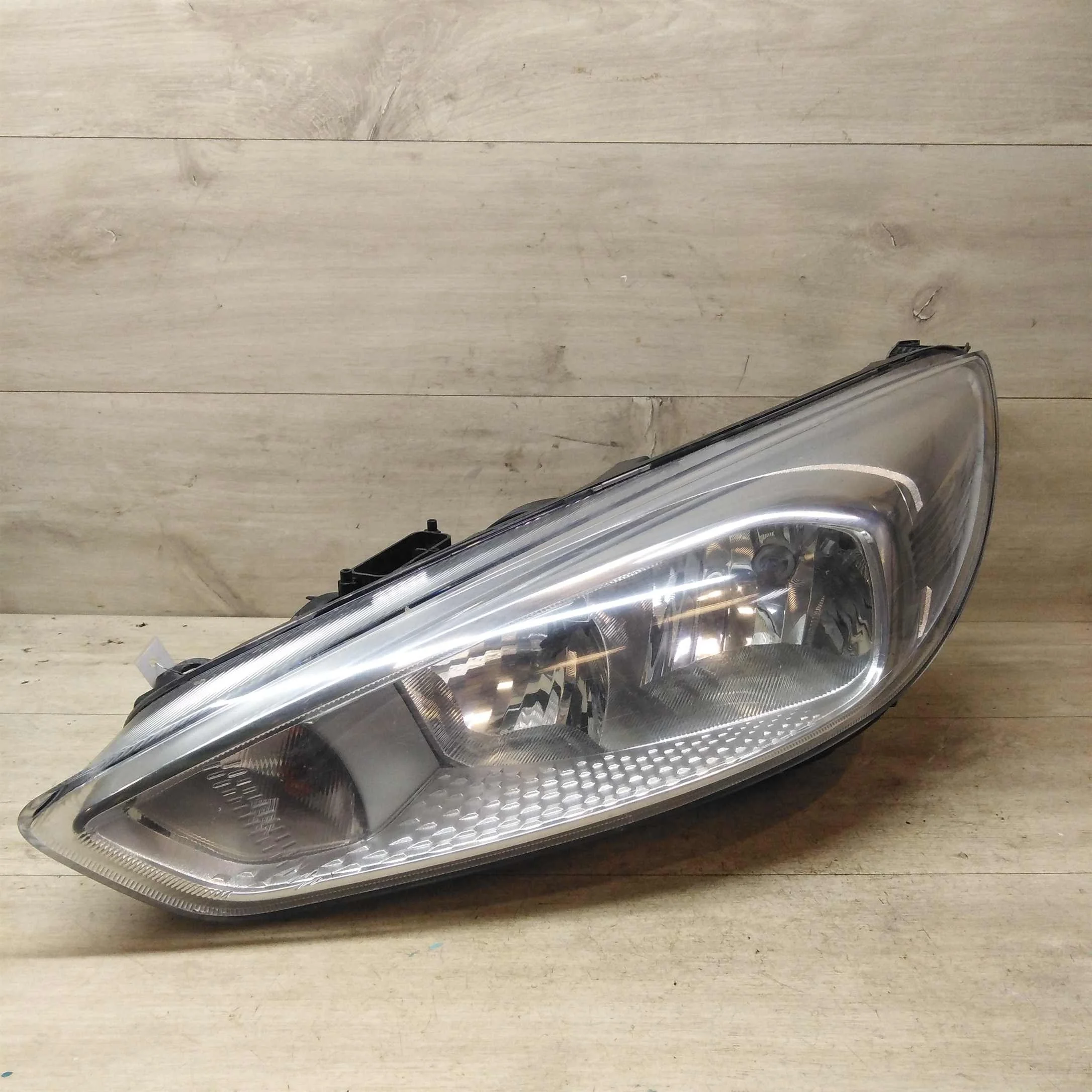 Фара левая Ford Focus 3 рест 17г.в. (арт. 44557)