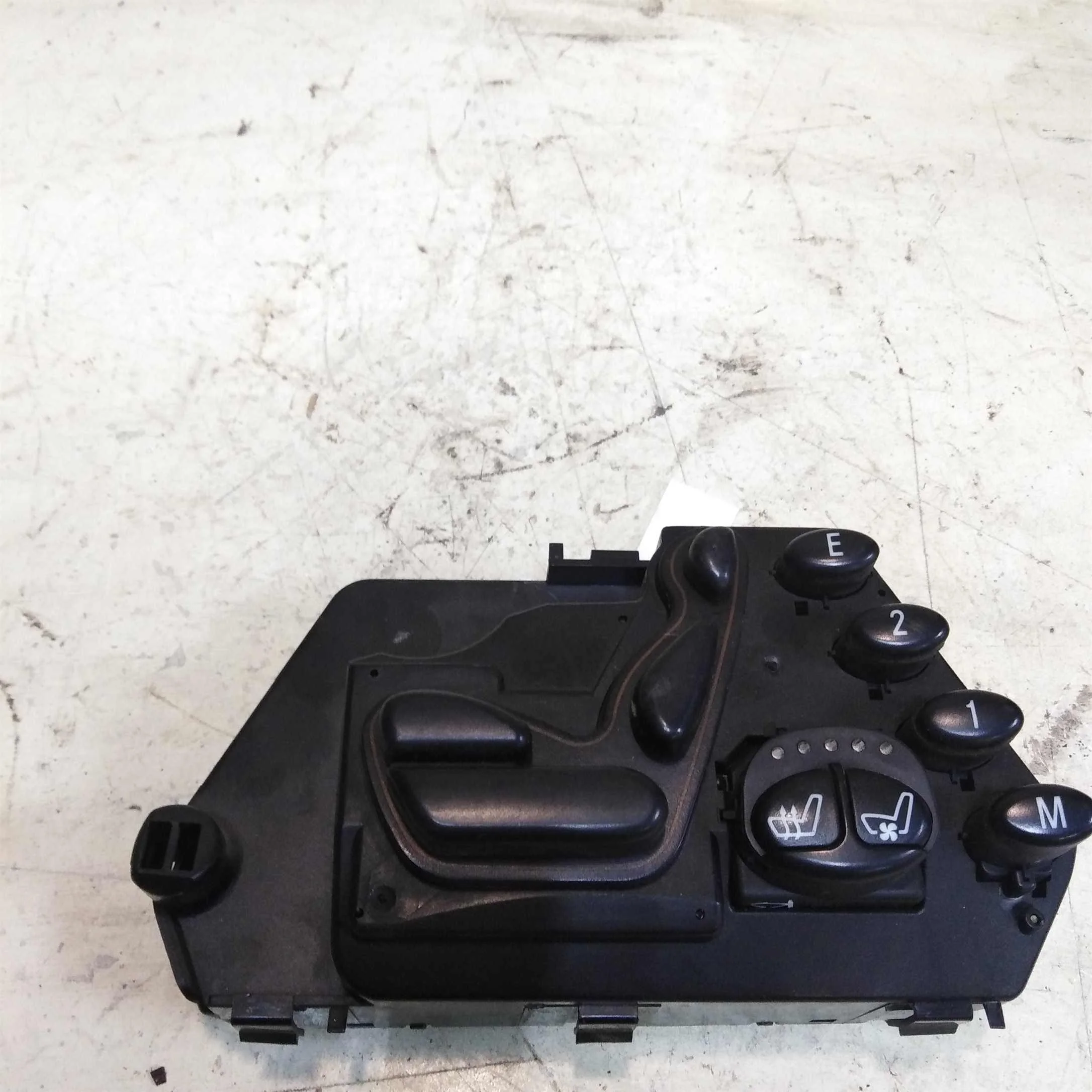 Блок управления сиденьем передний правый Mercedes W220 99г.в. 3.2i АКПП (арт. 44944)