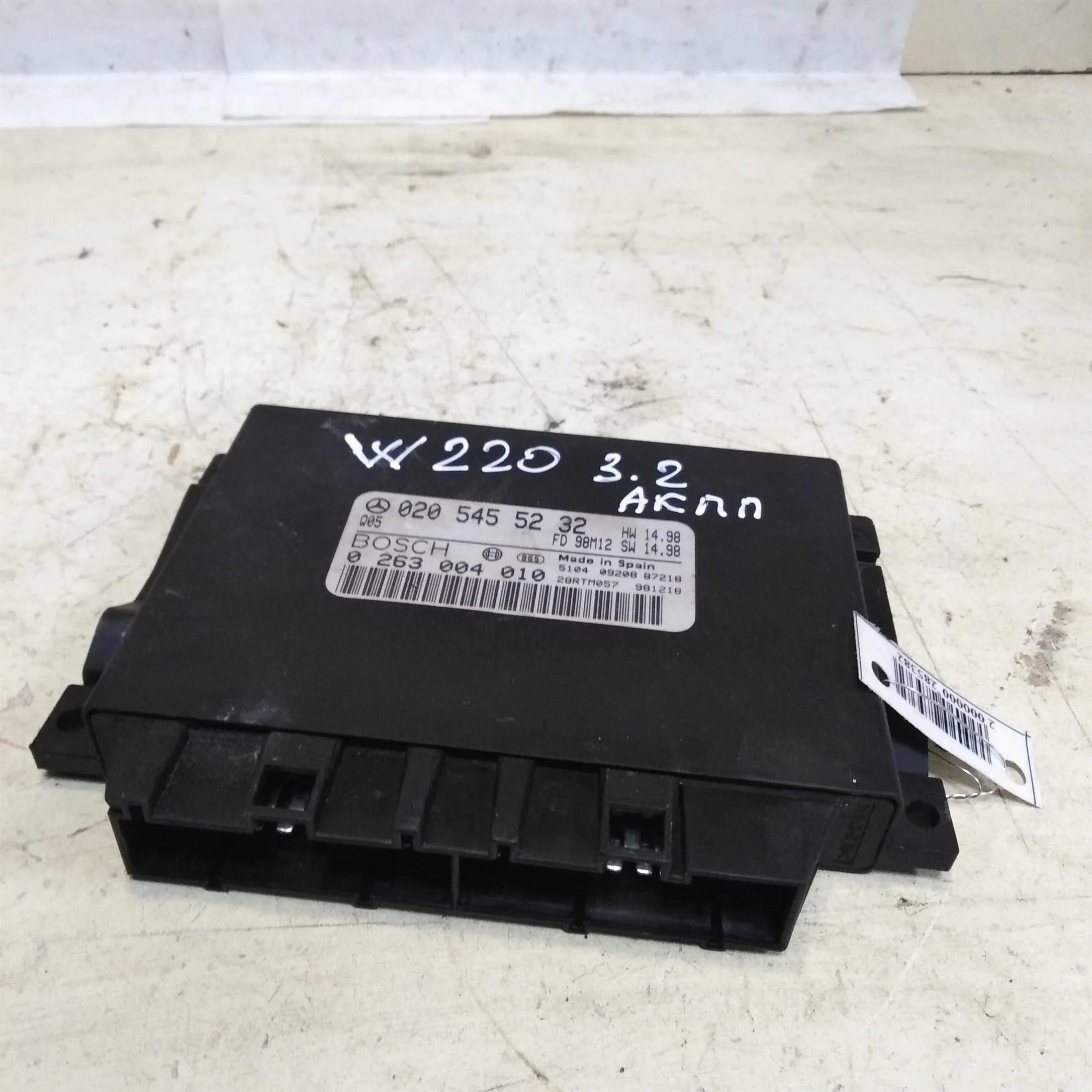 Блок управления парктрониками Mercedes W220 99г.в. 3.2i АКПП (арт. 44956)