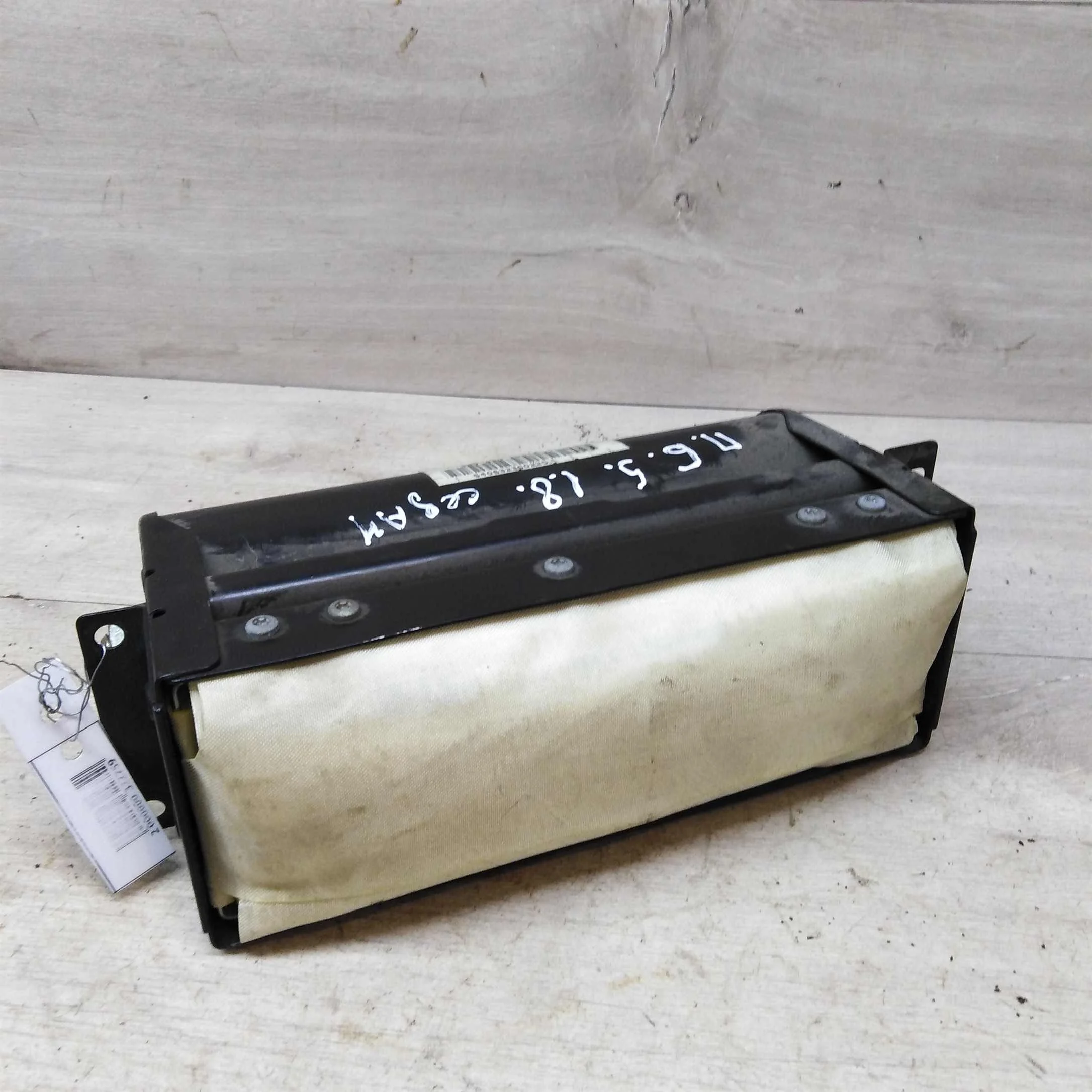 Подушка безопасности AirBag в торпедо Volkswagen Passat B5 (арт. 46033)