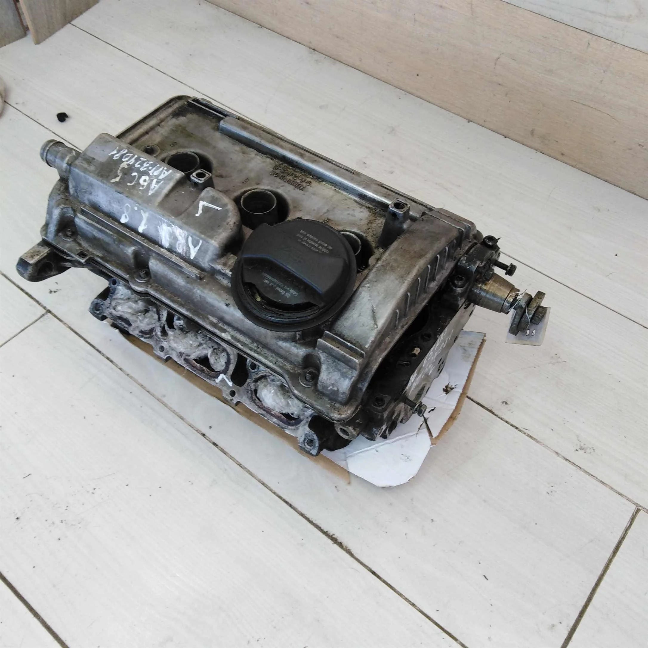 ГБЦ 2.4i ARJ Audi A6 C5 головка левая (арт. 46843)