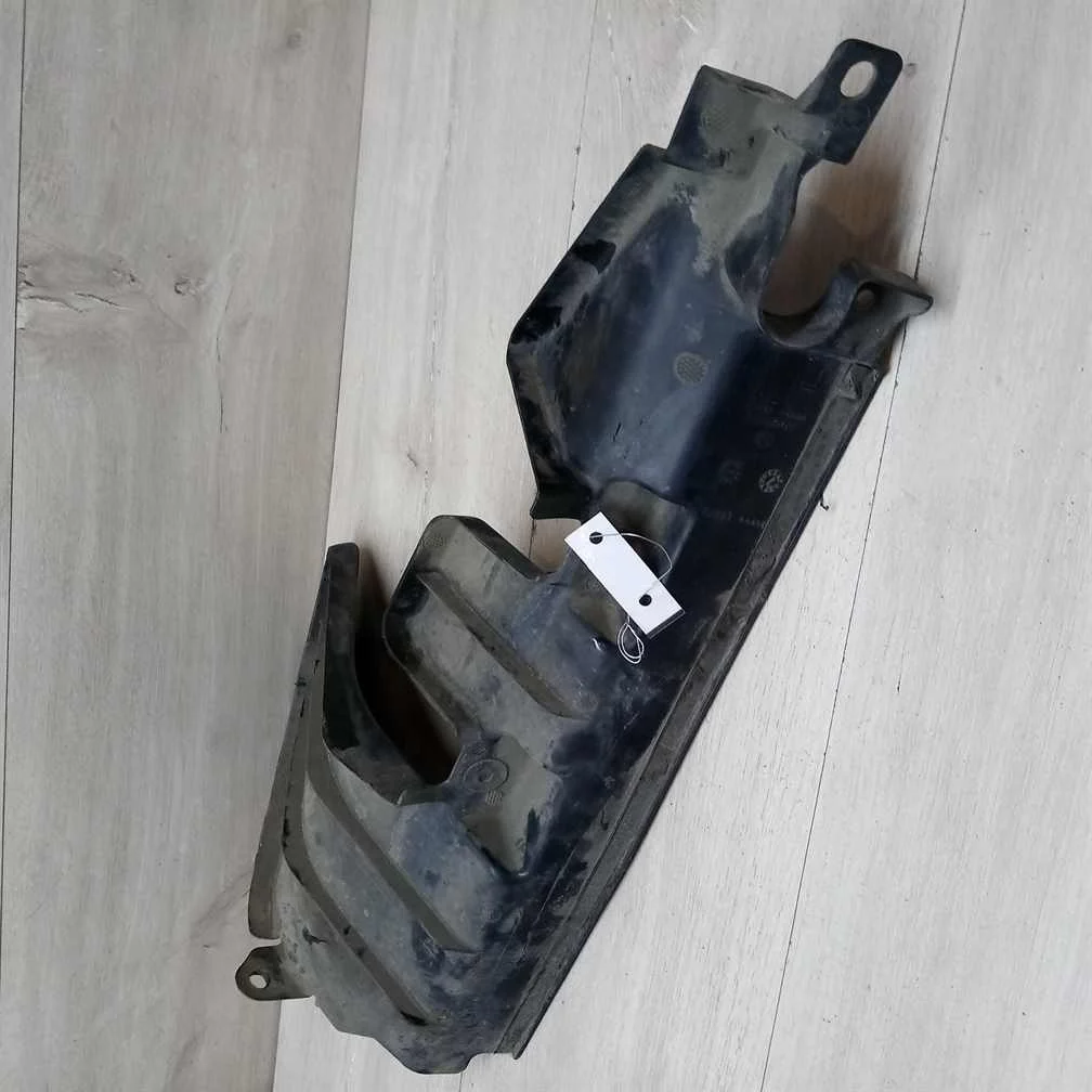 Заборник воздуха левый Nissan Almera III (G15) (арт. 47453)