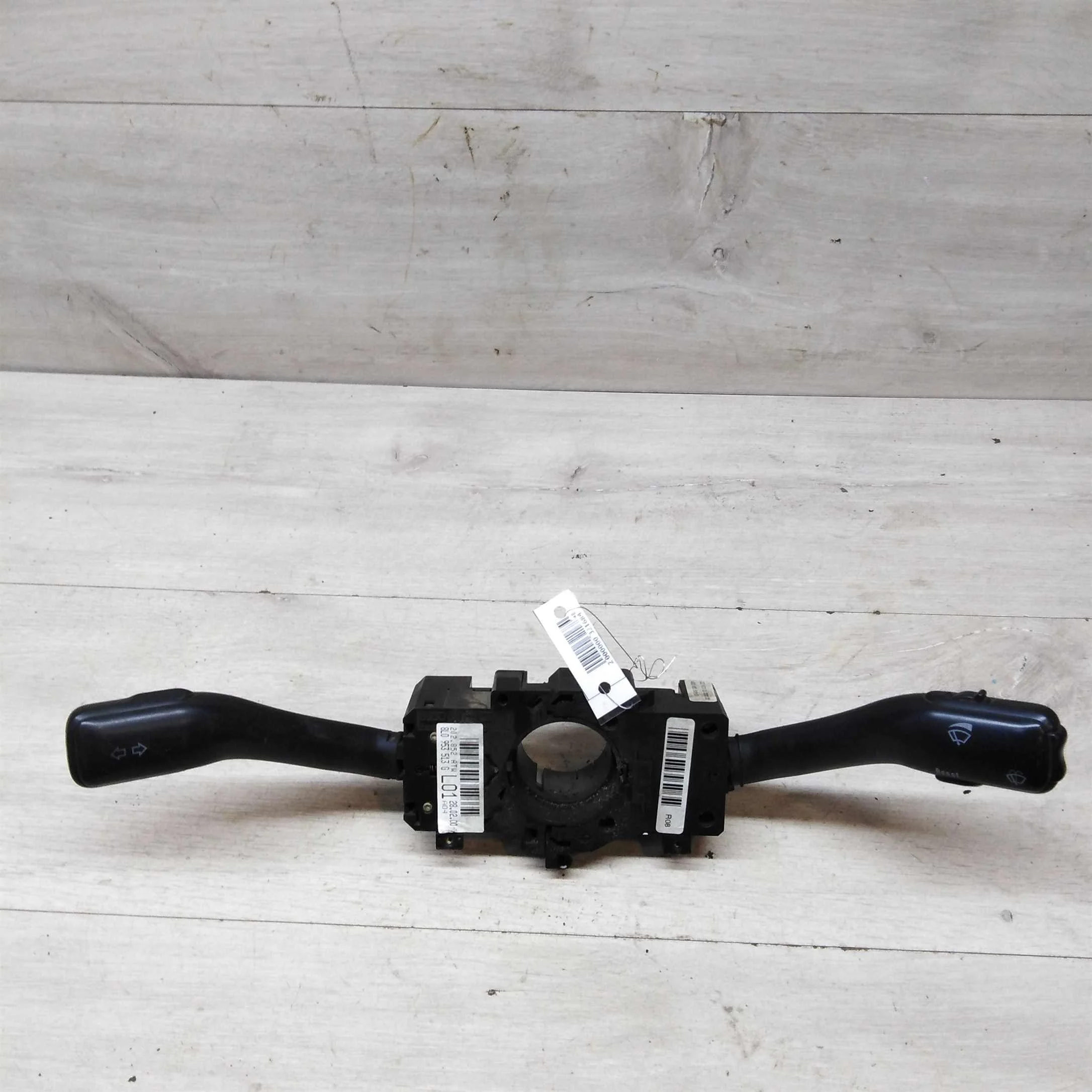 Подрулевой переключатель Skoda Octavia Tour (арт. 48608)