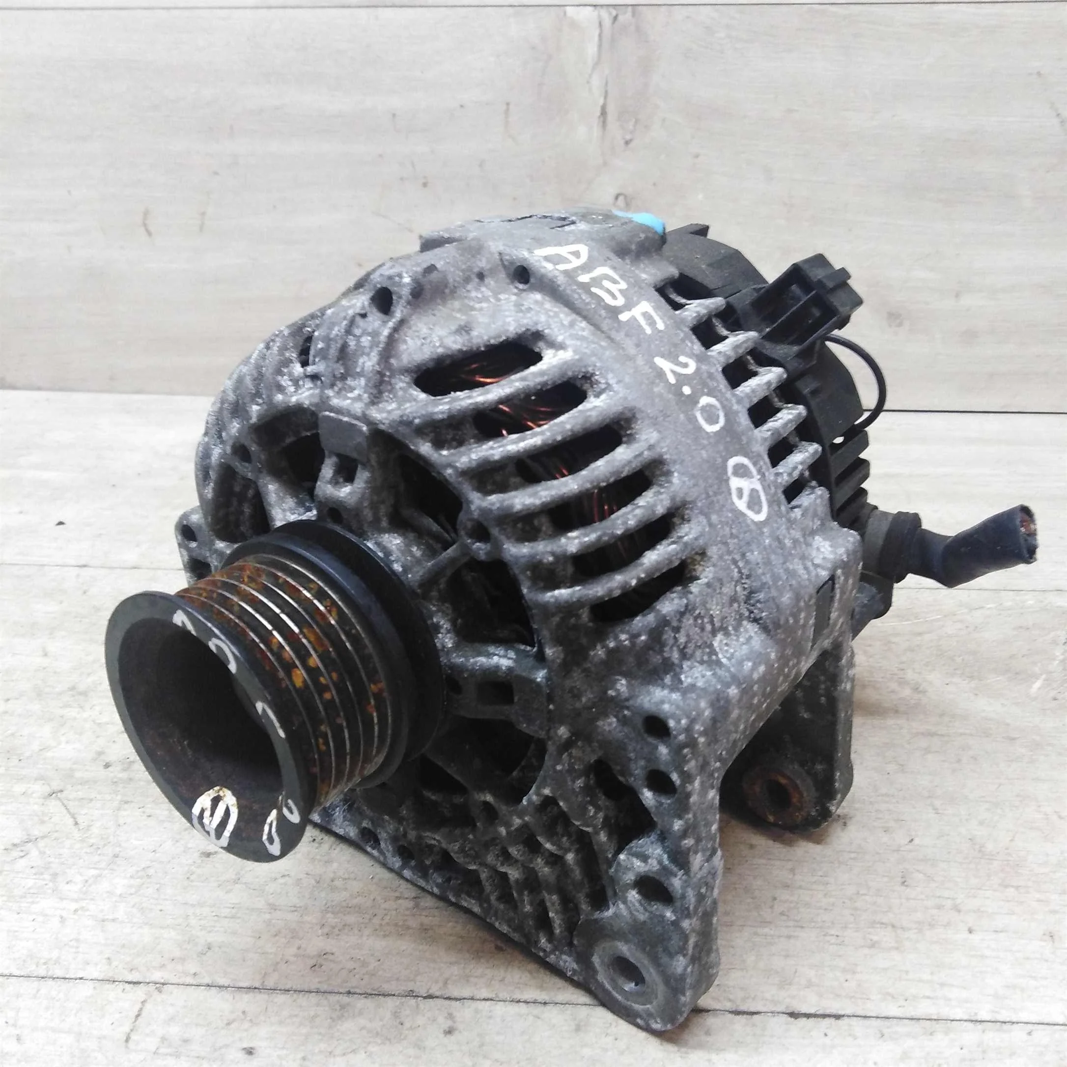 Генератор 90 ампер Volkswagen Passat B4 (арт. 51233)