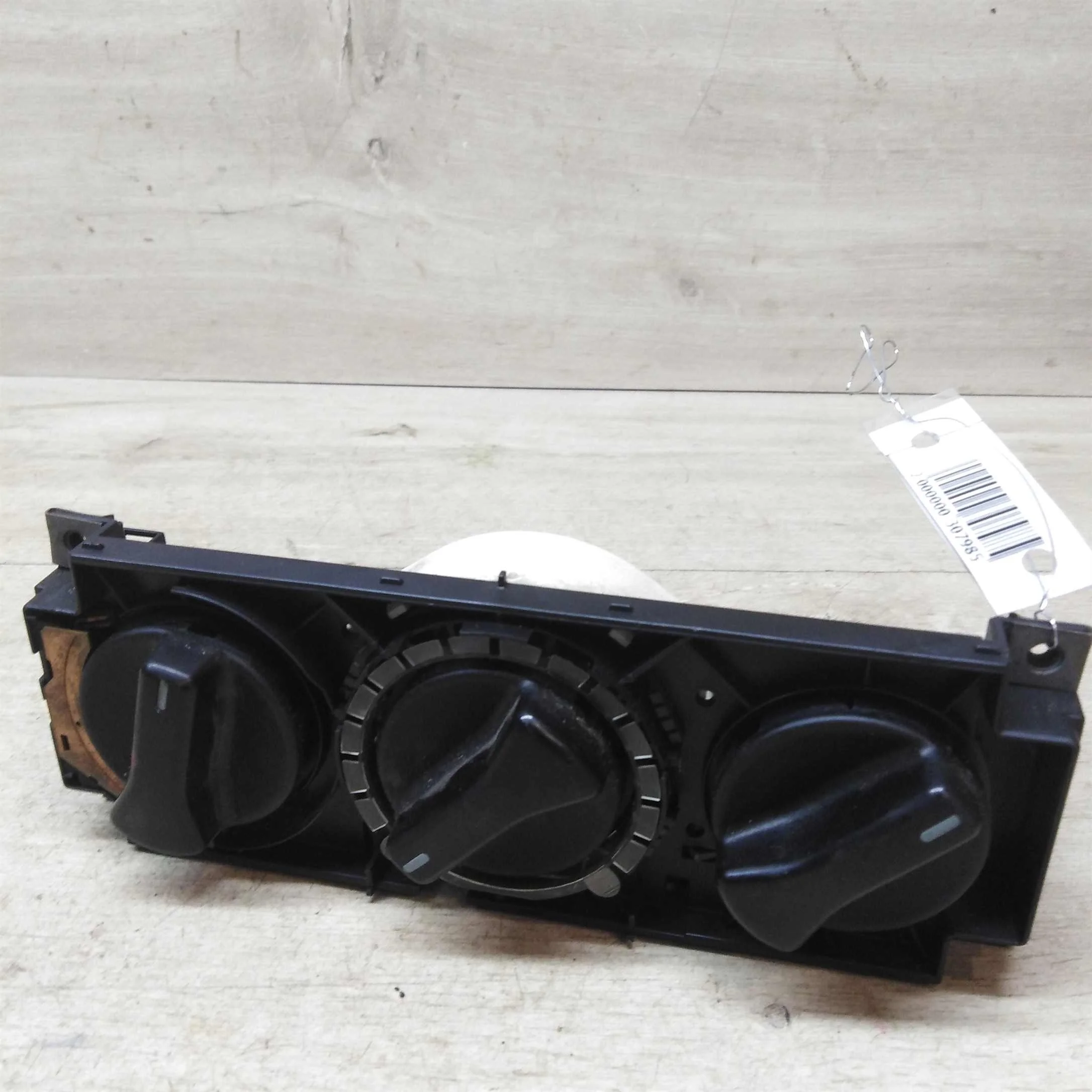 Блок управления печкой Volkswagen Passat B3 (B4) Volkswagen Golf 3 Volkswagen vento (арт. 51764)
