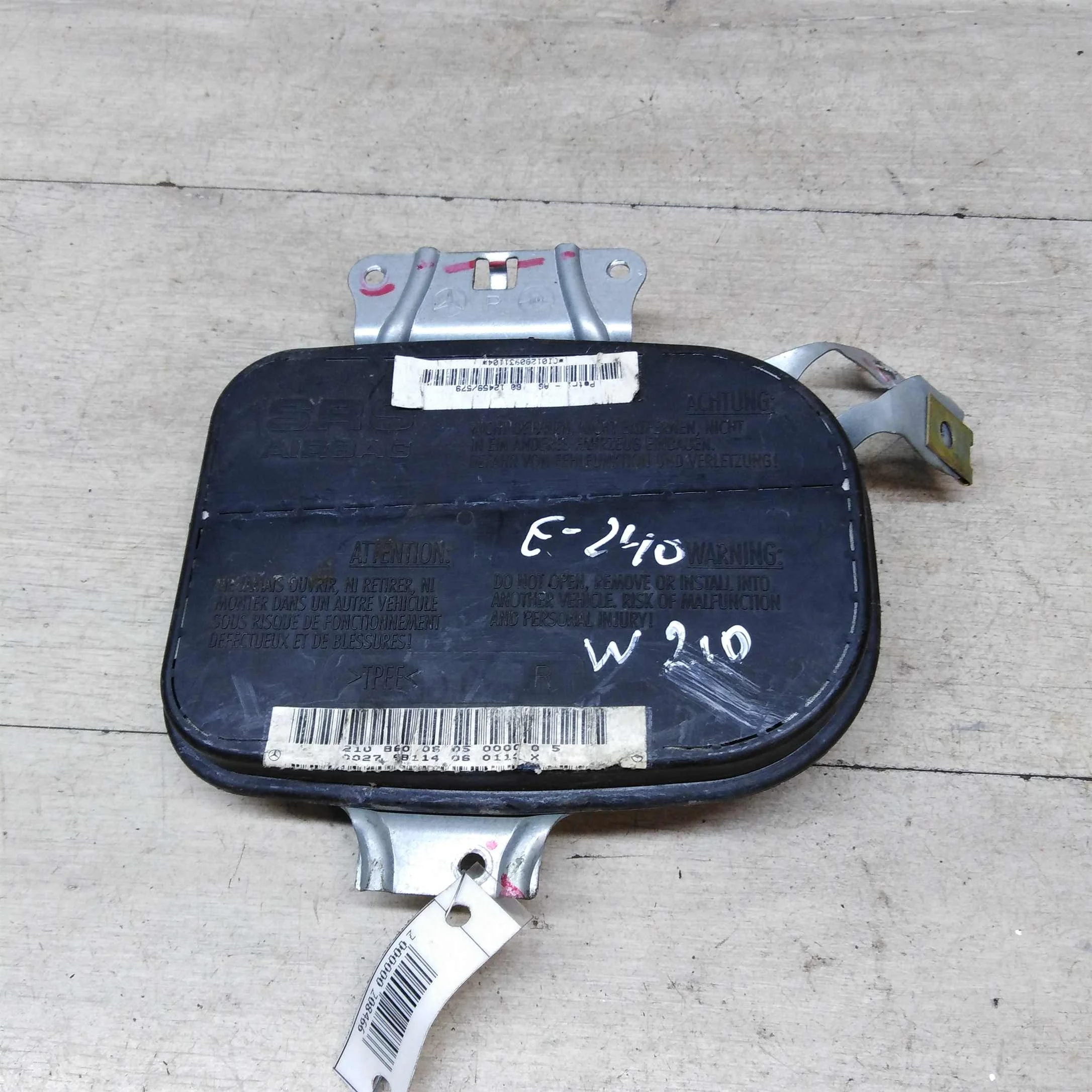 Подушка безопасности Mercedes e-class w210 (арт. 51782)