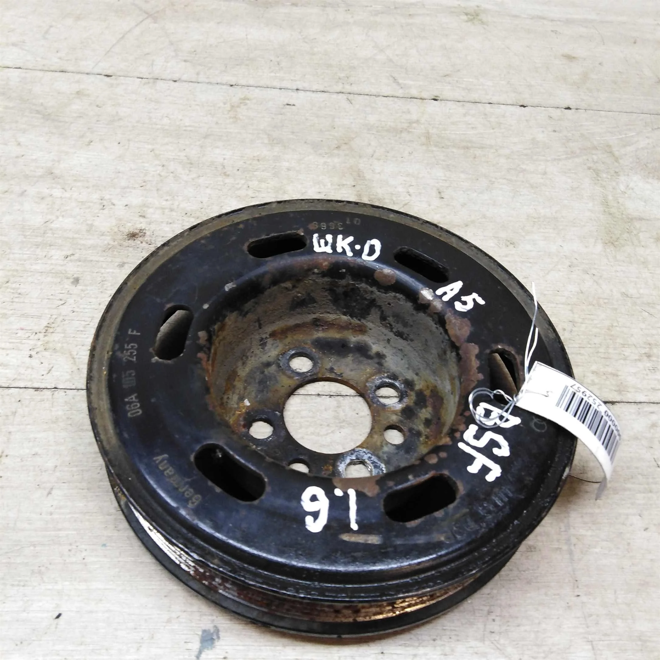 Шкив коленвала Skoda Octavia A5 06г.в.1.6i BSF BSE (арт. 52016)