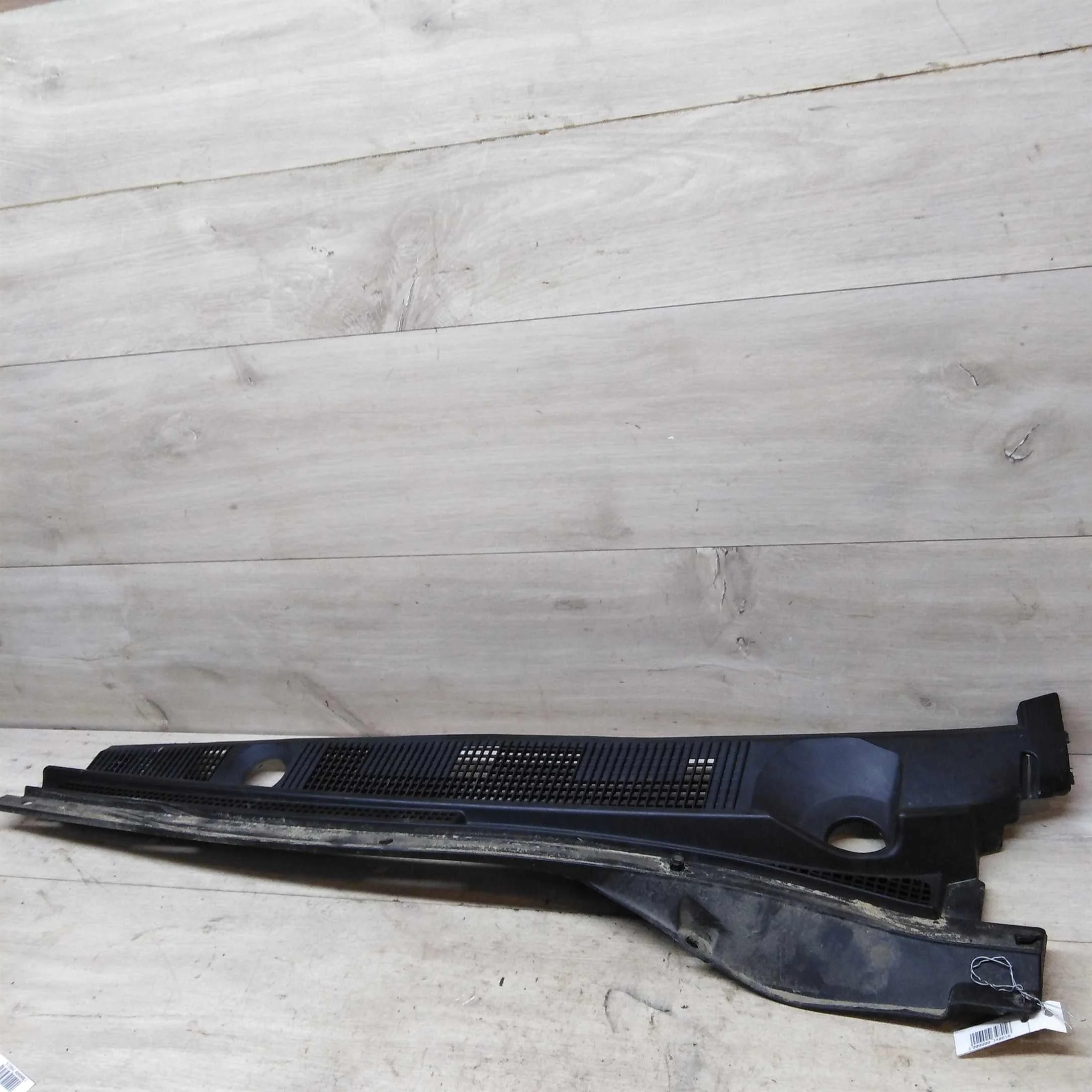 Декоративная накладка жабо дождевик водоотводящий щиток левый Mitsubishi Lancer 9 05г.в. (арт. 52473)