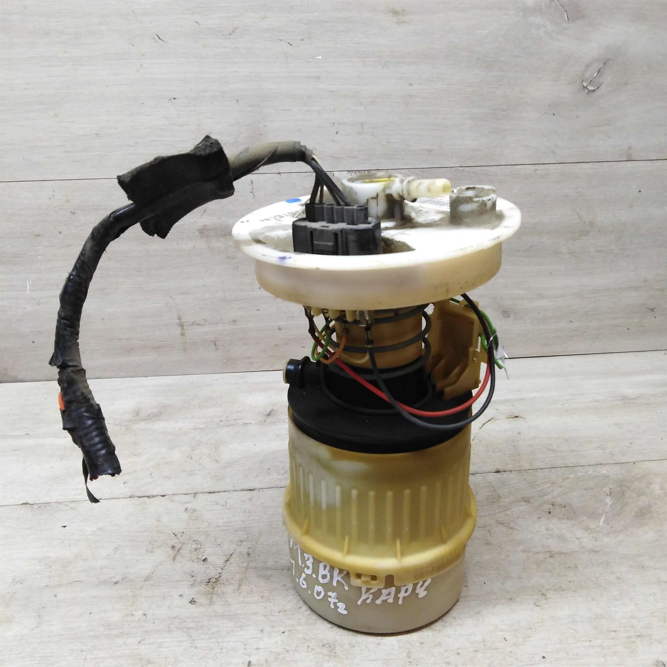 Насос топливный Mazda 3 BK седан  (арт. 54183)