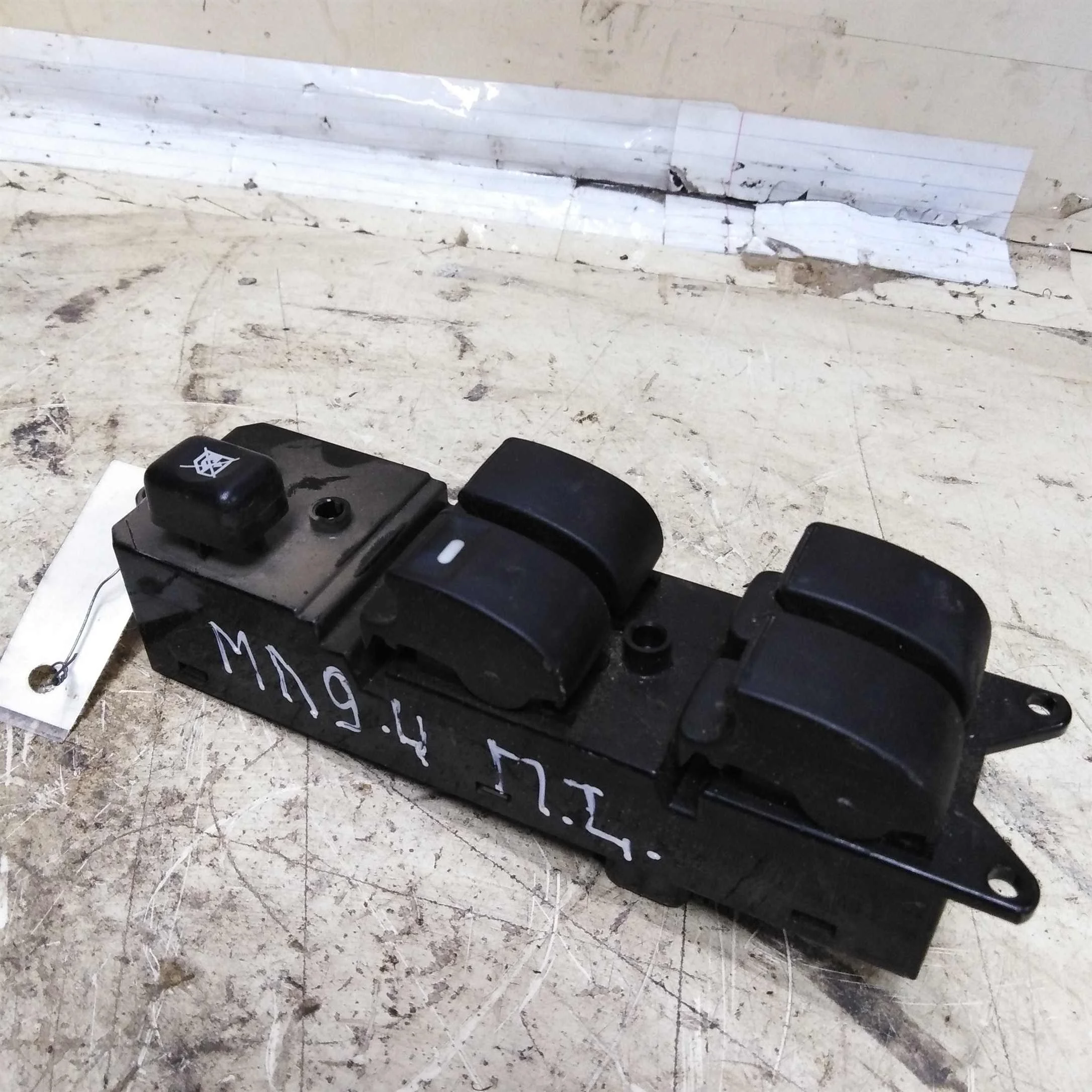 Блок управления стеклоподъемниками Mitsubishi Lancer 9 2.0i (арт. 54337)