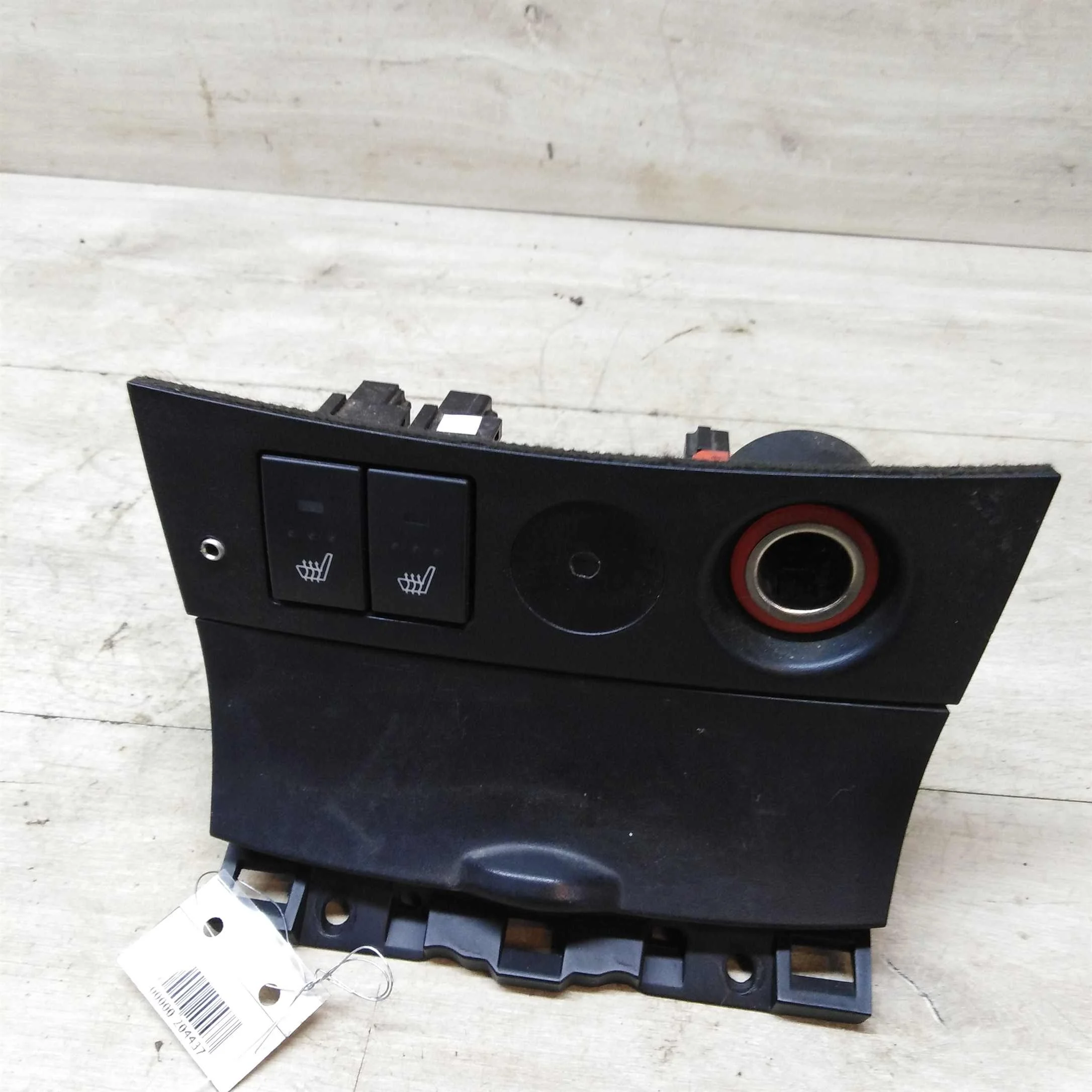 Пепельница кнопки обогрева сиденья Mazda 3 BK седан  (арт. 54356)