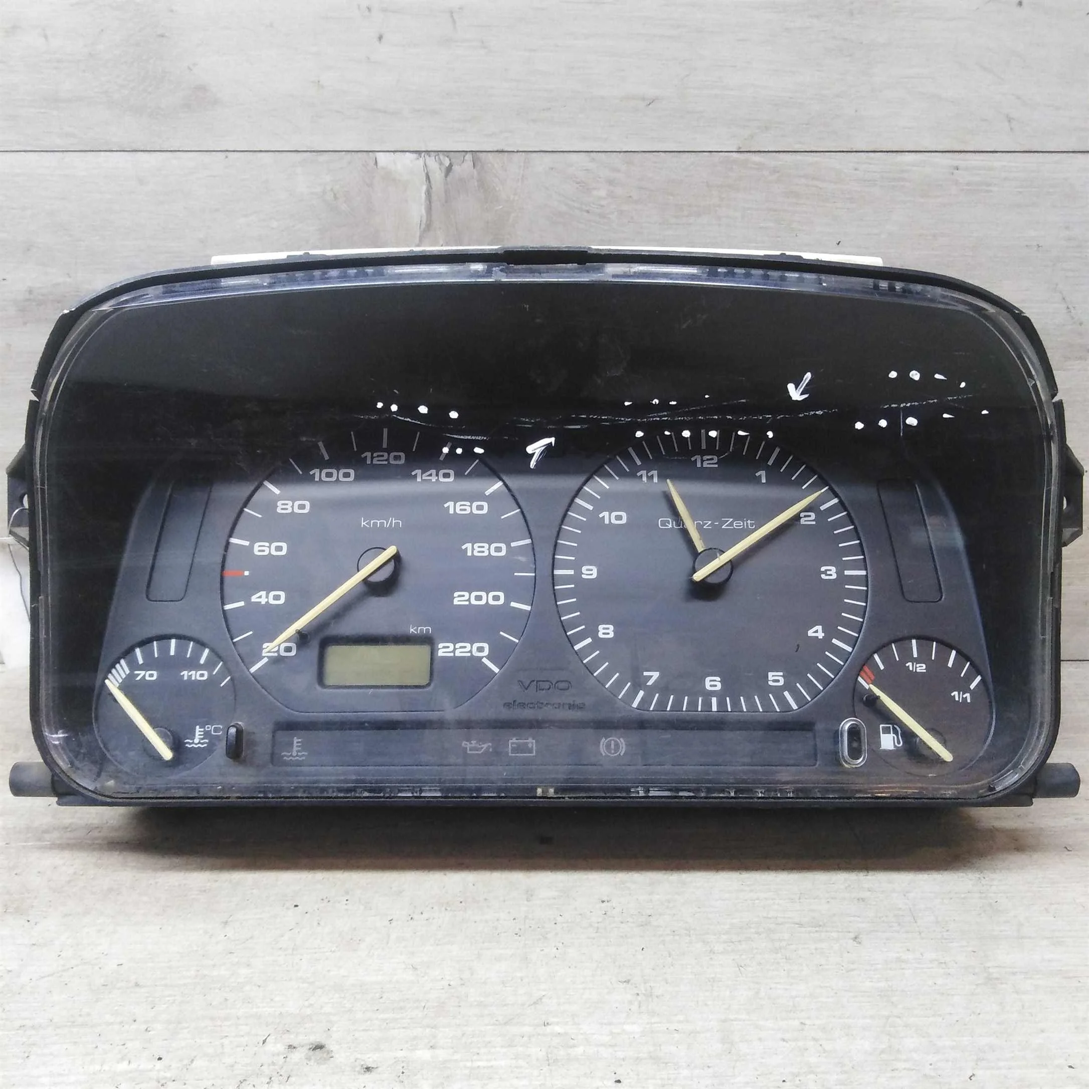 Панель приборов щиток Volkswagen Golf 3 (арт. 54695)