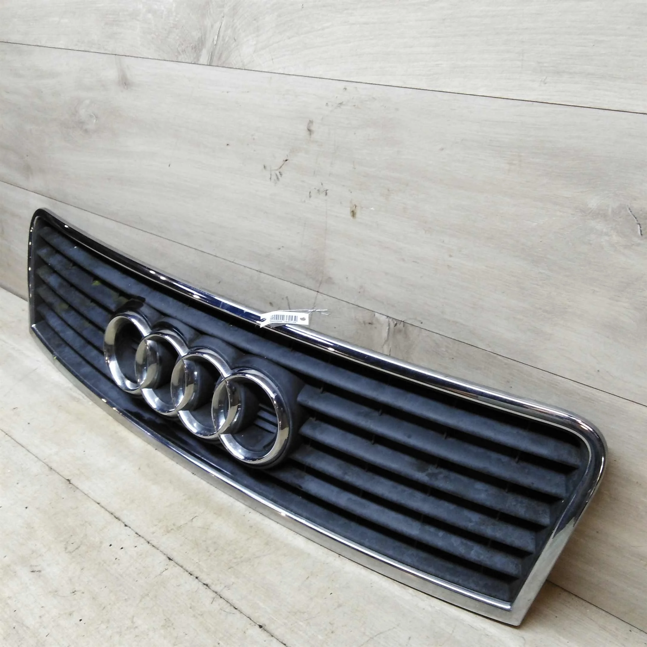 Решётка радиатора Audi A6 C5 рест  (арт. 55525)