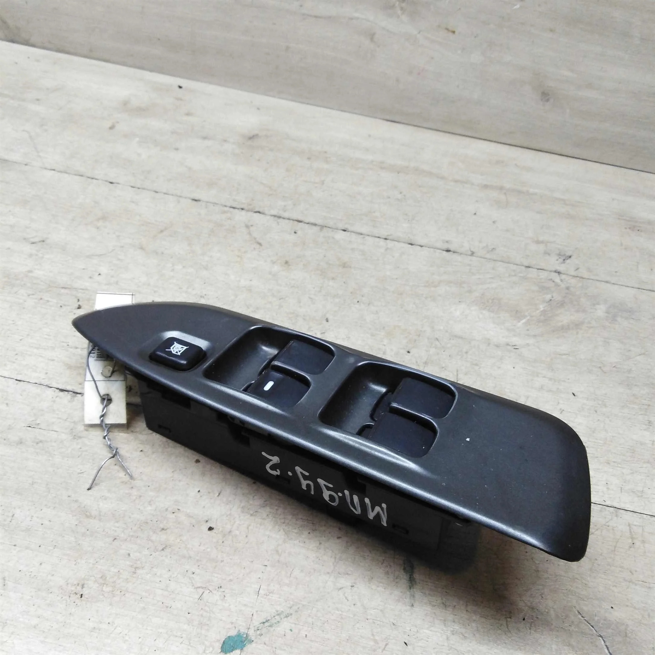 Блок управления стеклоподъёмниками Mitsubishi Lancer 9 бу (арт. 57146)