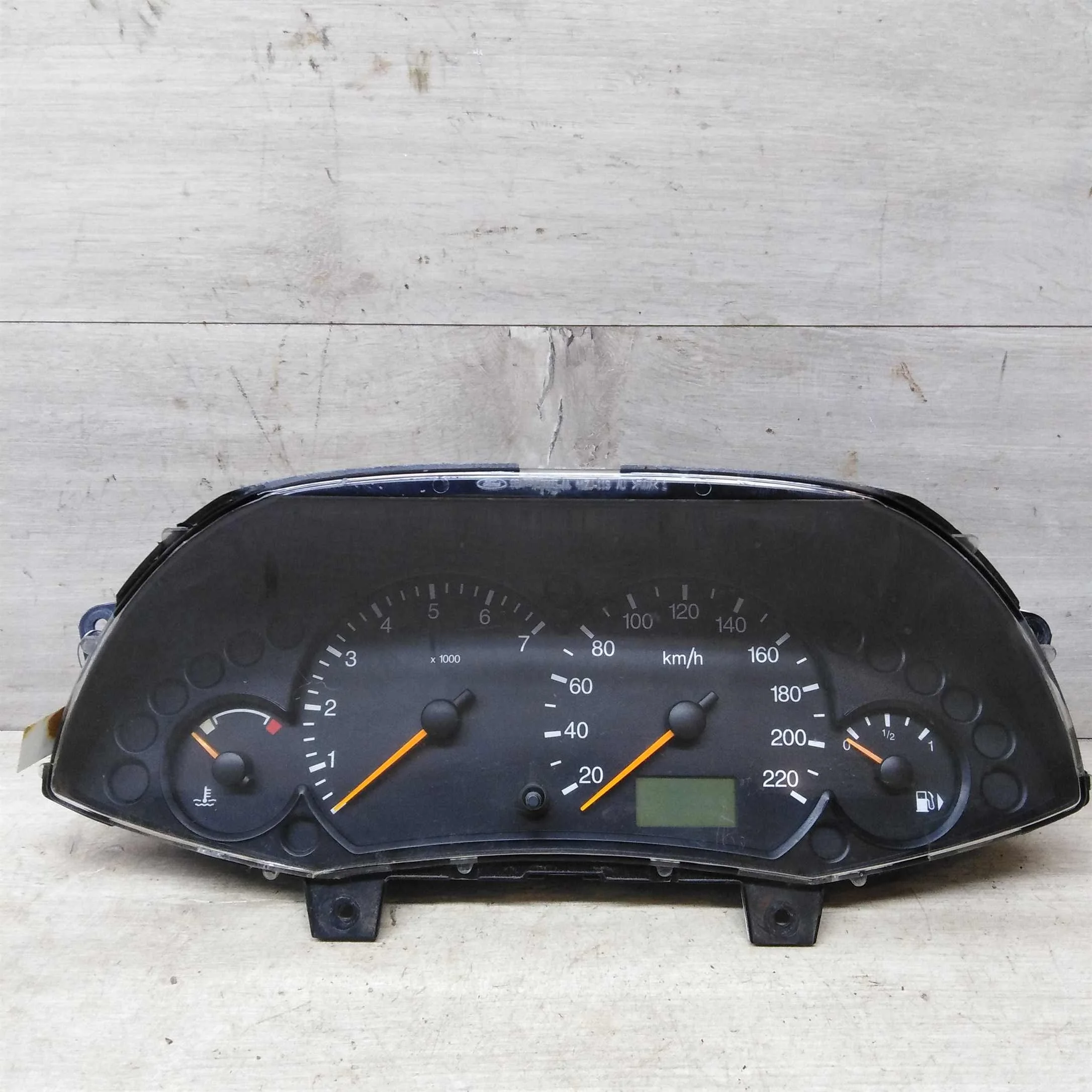 Панель приборов щиток 1.6i CDDA Ford Focus 1 хэтчбек (арт. 58532)