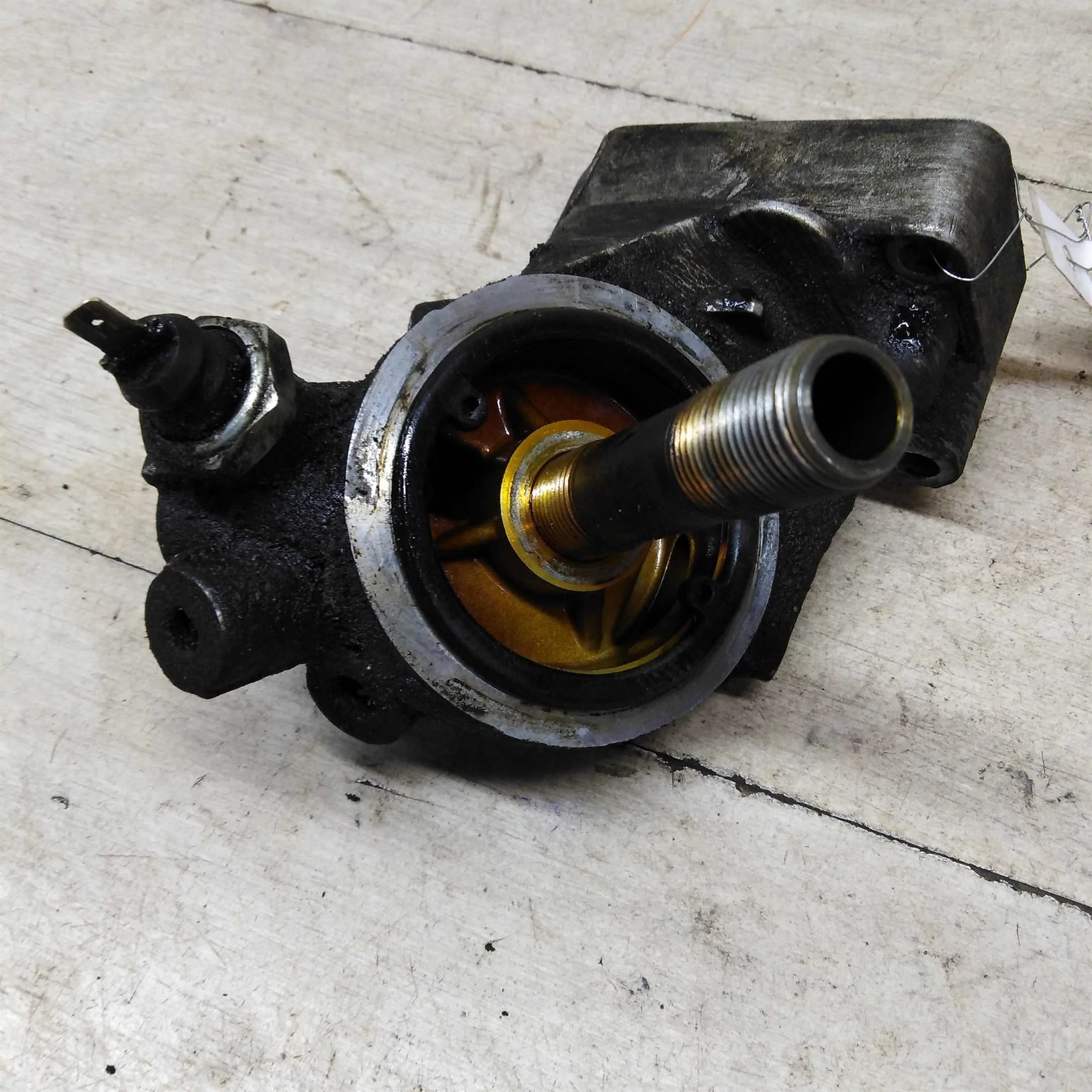 Кронштейн масляного фильтра Audi A4 b5 (арт. 58987)