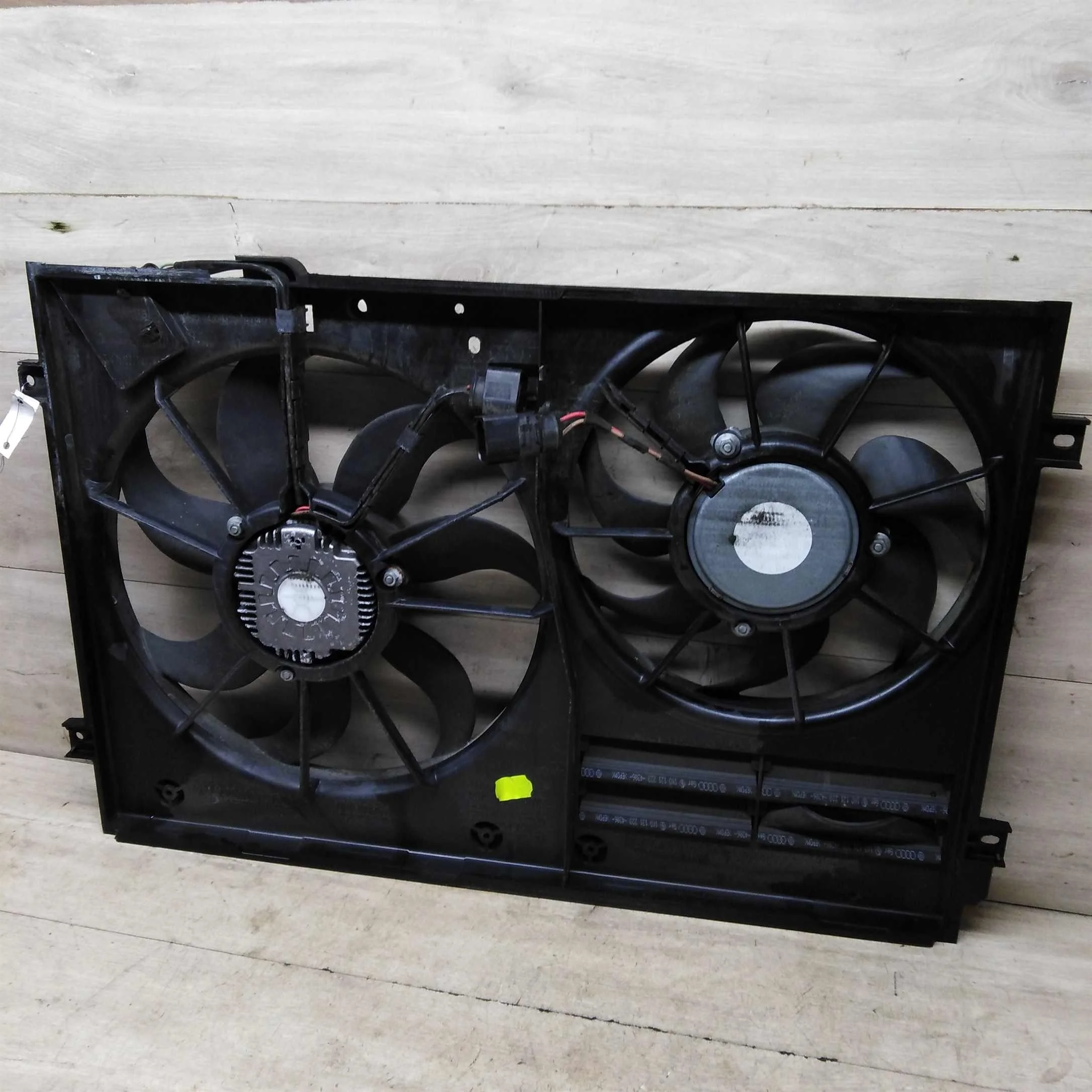 Вентилятор радиатора Volkswagen Passat B6 Skoda Octavia A5 Volkswagen Golf 5 Volkswagen Jetta 5 Volkswagen touran 1.9tdi мкпп (27) (арт. 60473)