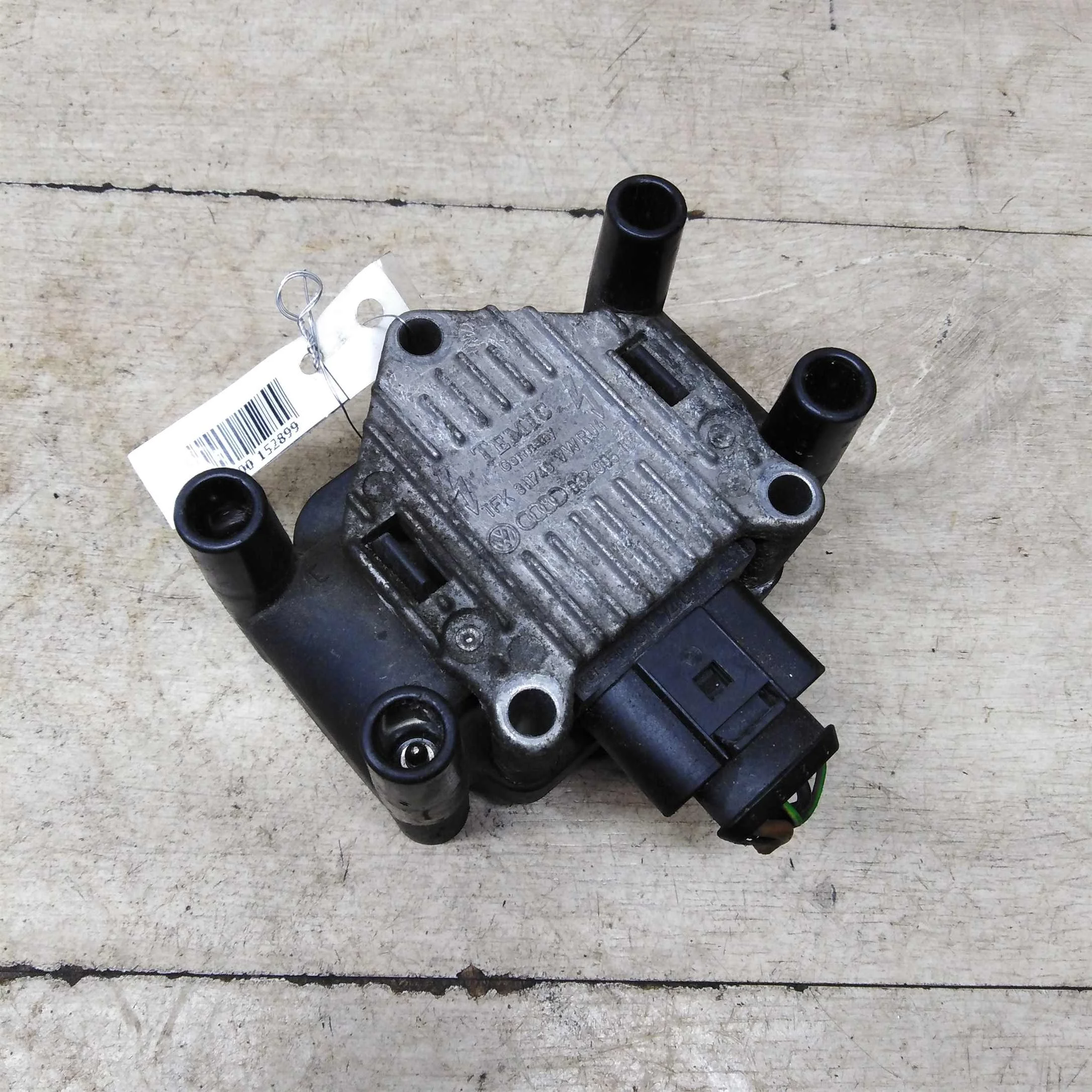 Катушка зажигания Volkswagen Golf 4 Volkswagen Bora Skoda Octavia Tour Audi a3 Volkswagen Passat B5 Passat B5 GP Audi A4 B5(1.6i) (арт. 61048)