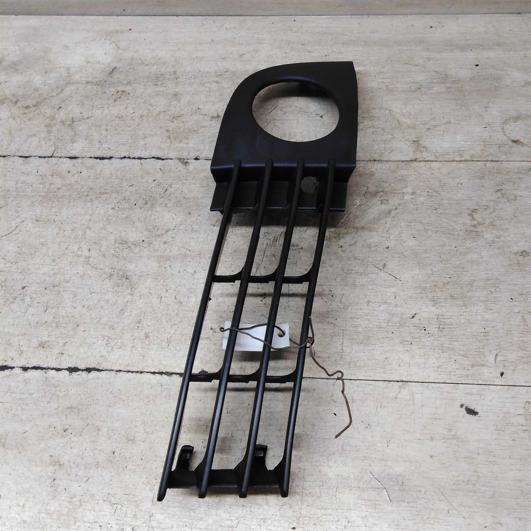 Решетка бампера правая Audi A6 C5 рестайлинг новая (арт. 62637)