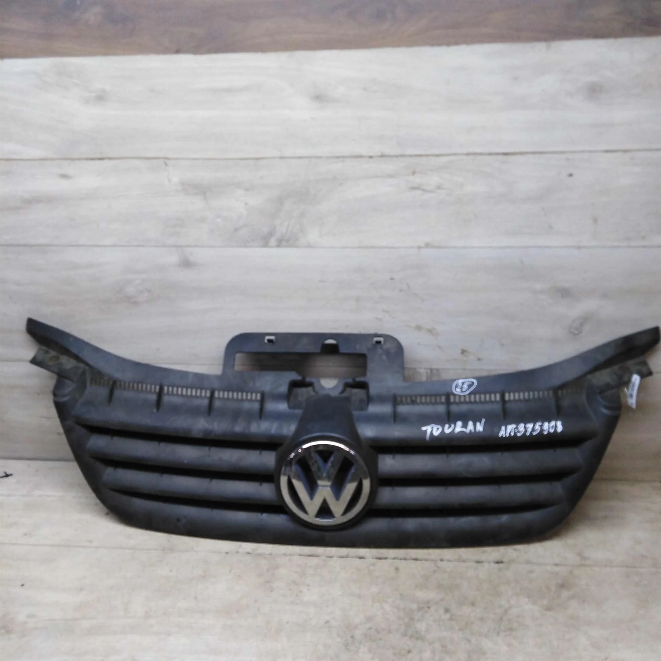 Решётка радиатора Volkswagen touran (арт. 63351)