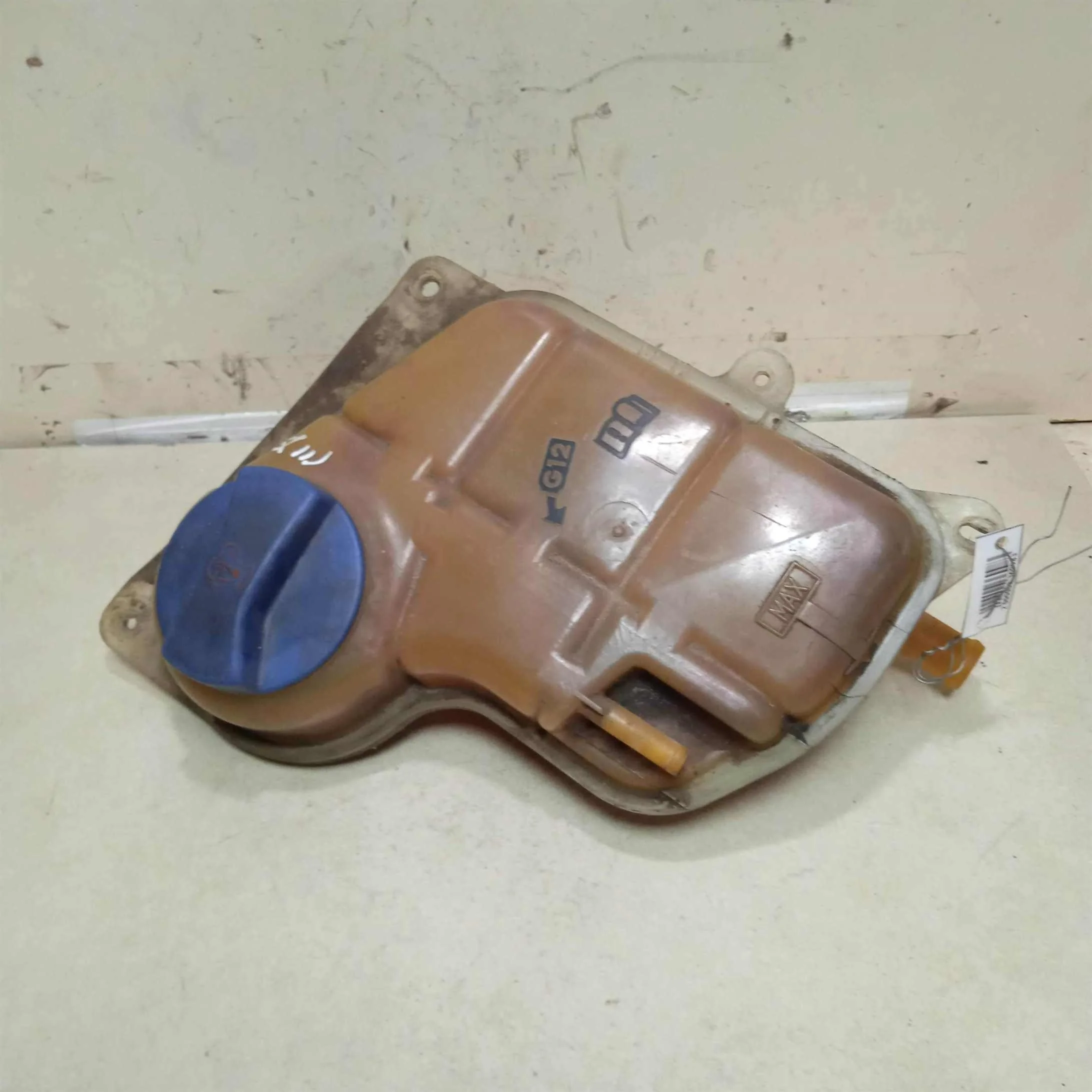 Бачок расширительный Audi A4 B5 8d0121403l (арт. 63903)