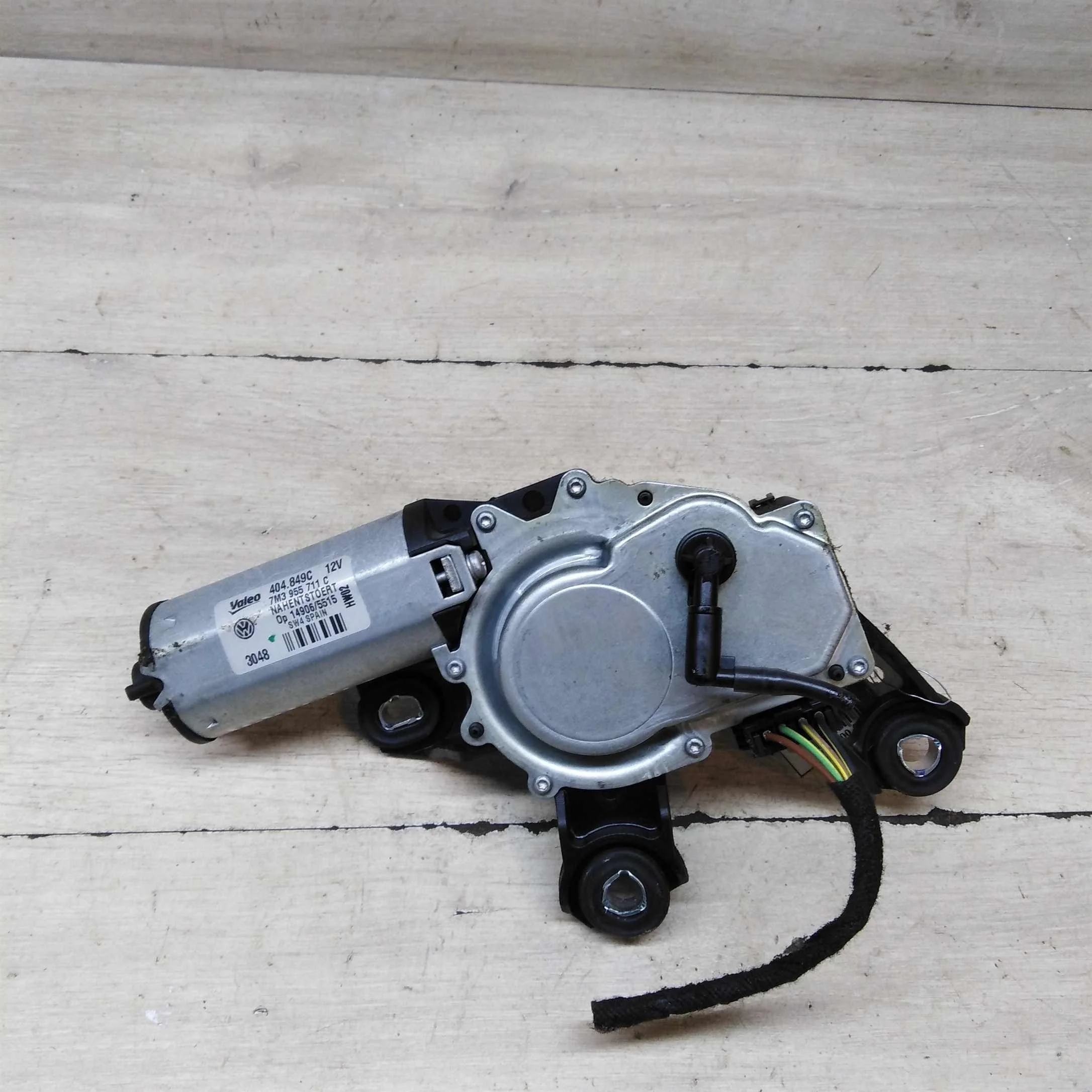 Моторчик стеклоочистителя крышки багажника Volkswagen Sharan seat alhambra (арт. 64007)