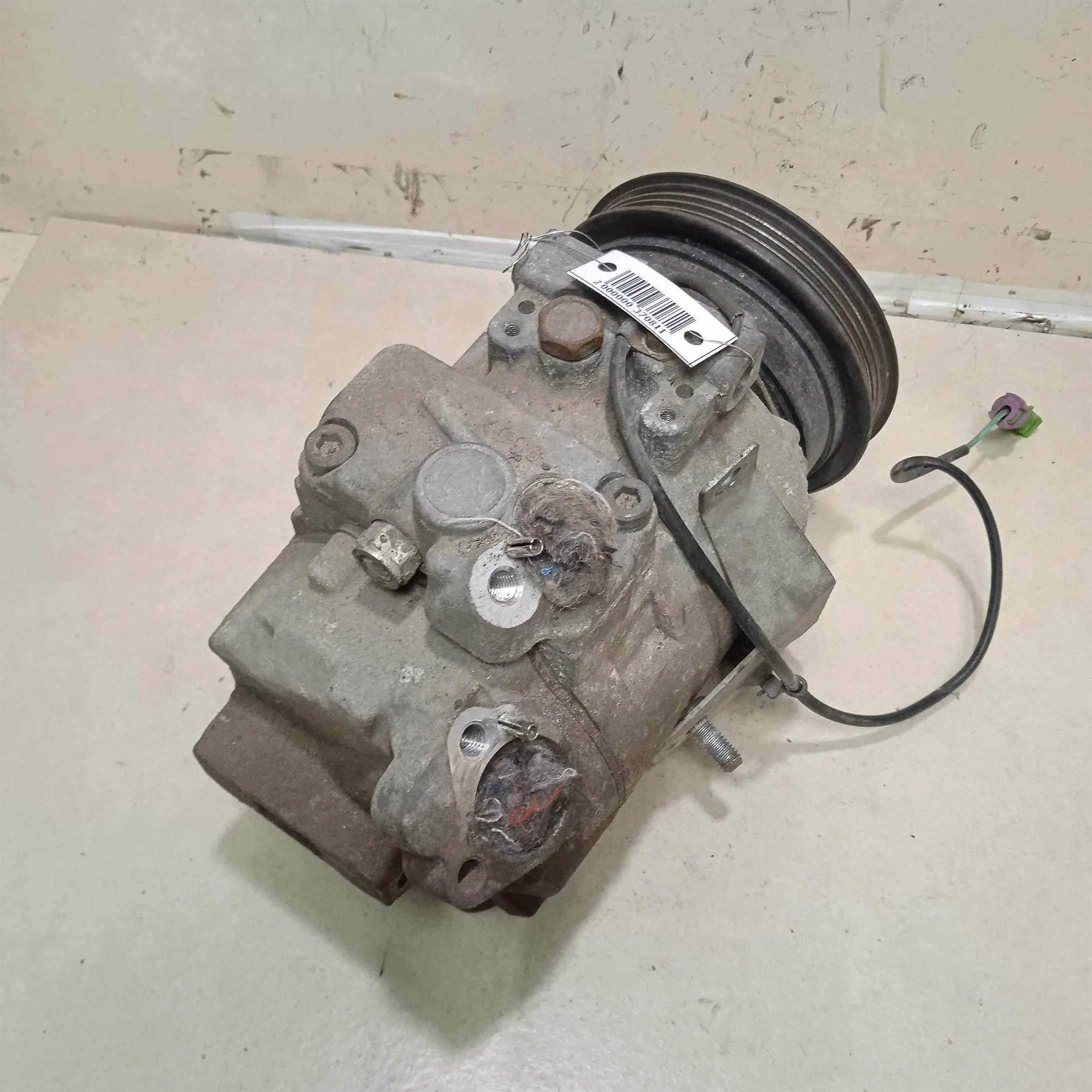 Компрессор кондиционера Audi A4 B5 рест 1.6i ARN   (арт. 65066)