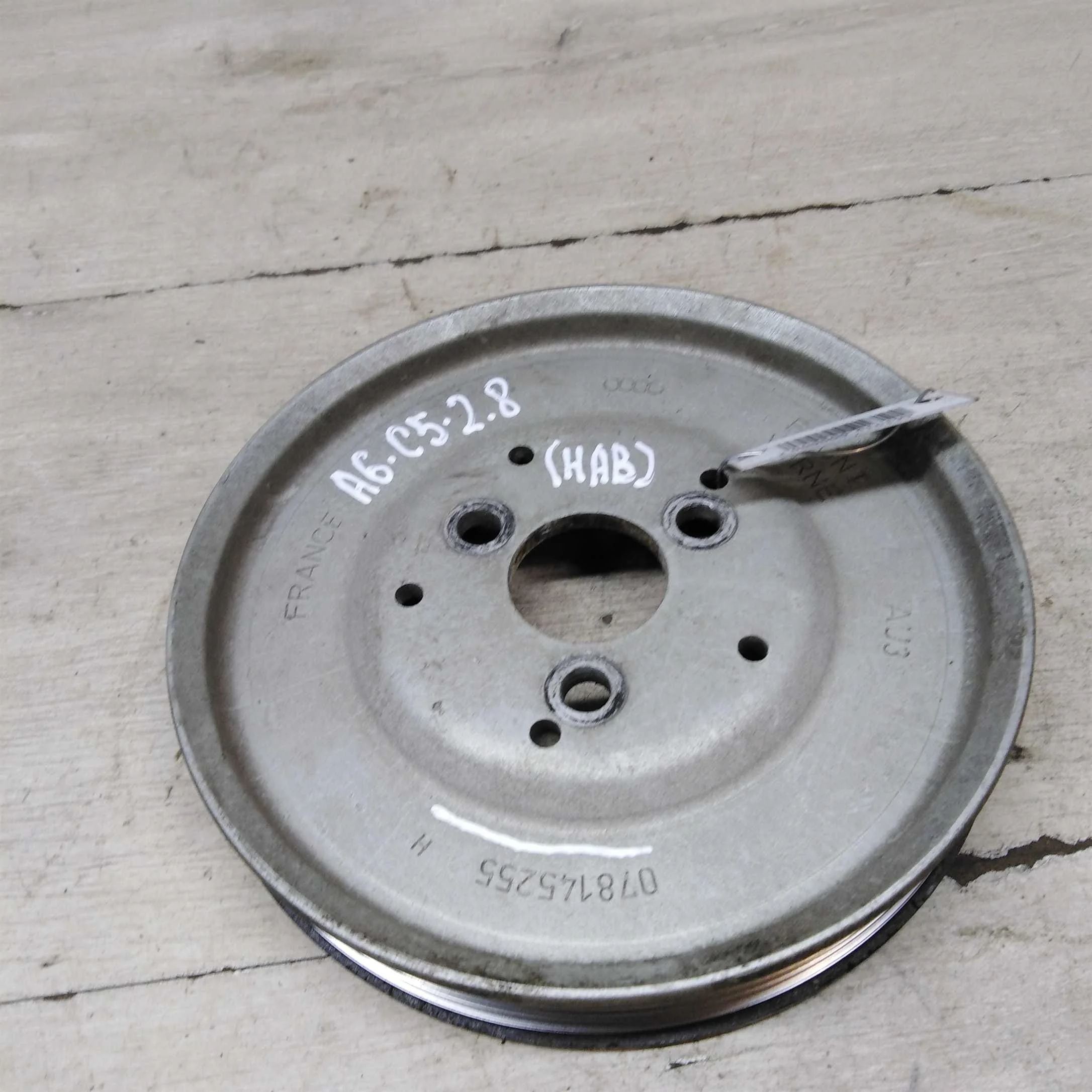 Шкив насоса гидроусилителя руля Audi A6 C5 2.8i ACK (арт. 65122)