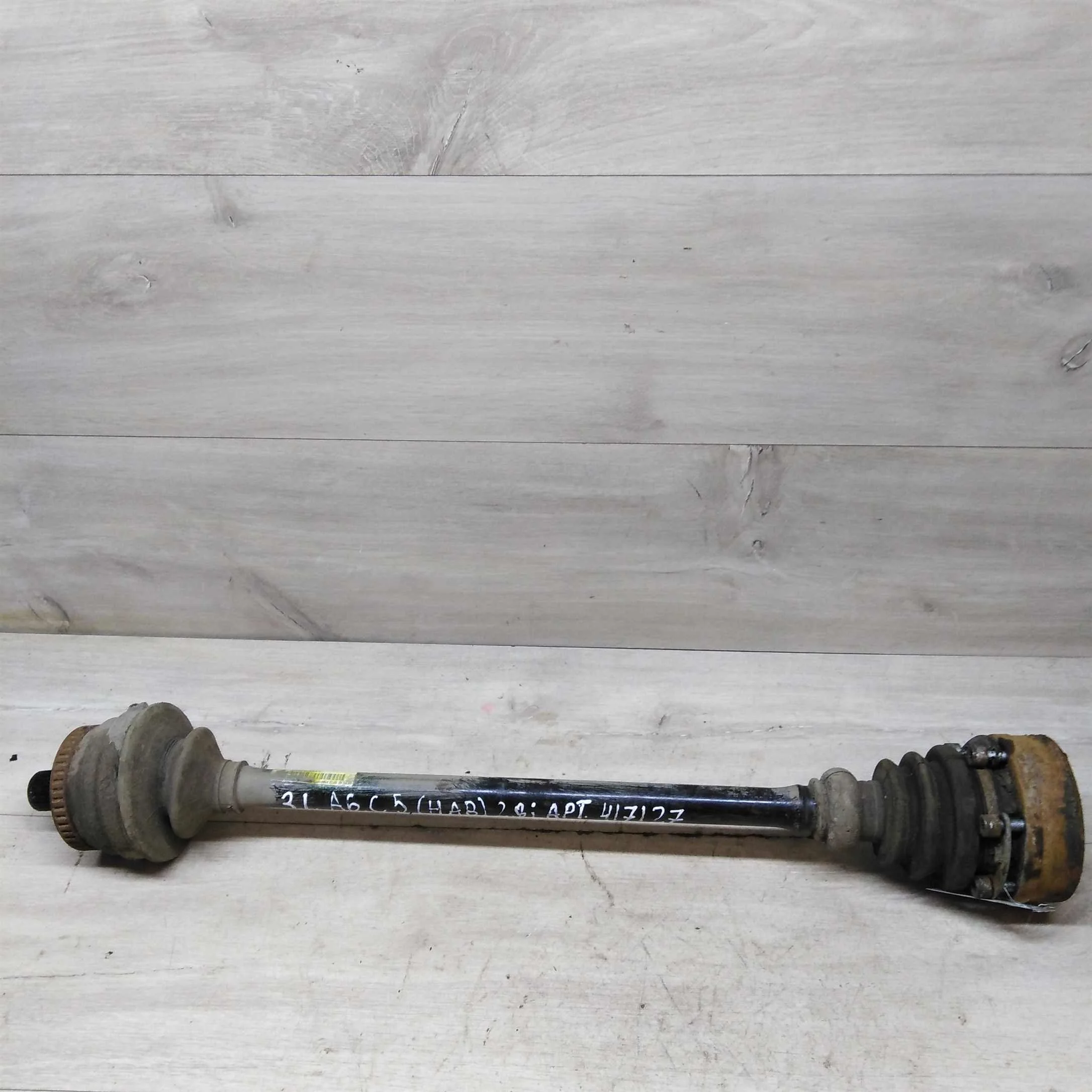 Полуось задняя привод Audi A6 C5 Кватро (арт. 65249)