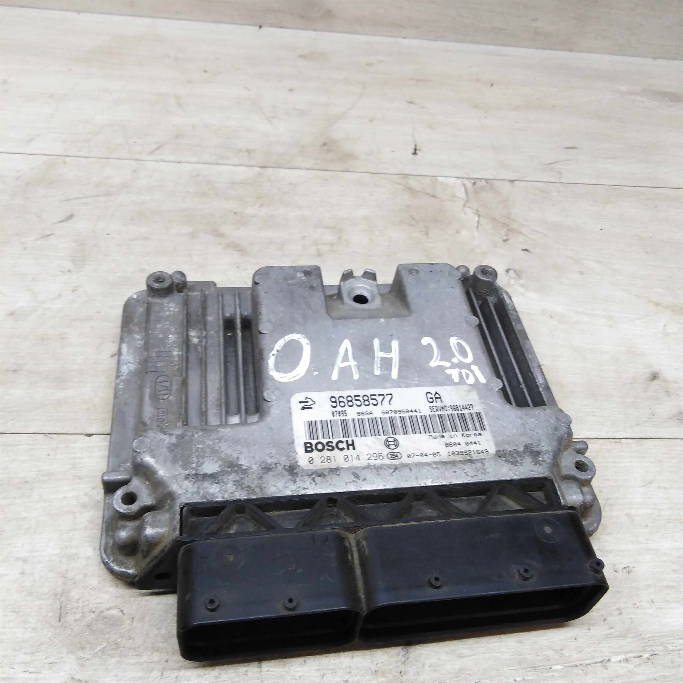 Блок управления двигателем Opel Astra h (арт. 72321)