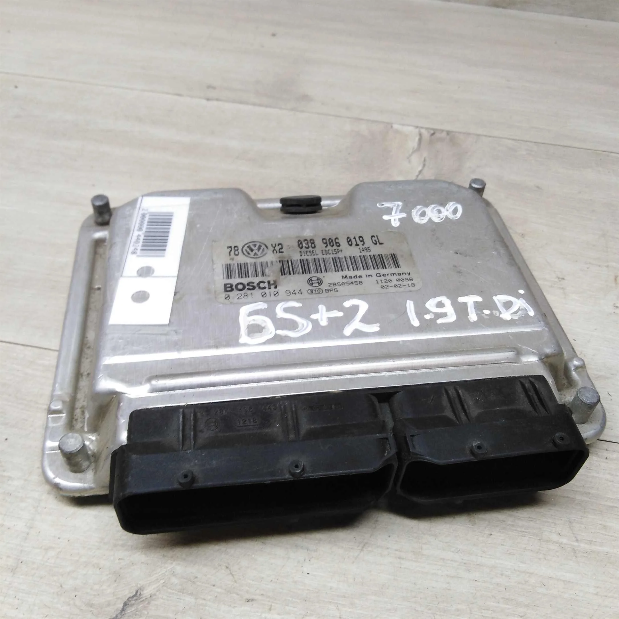 Блок управления двигателем Volkswagen Passat B5 GP   038906019GL 0281010944 (арт. 73086)