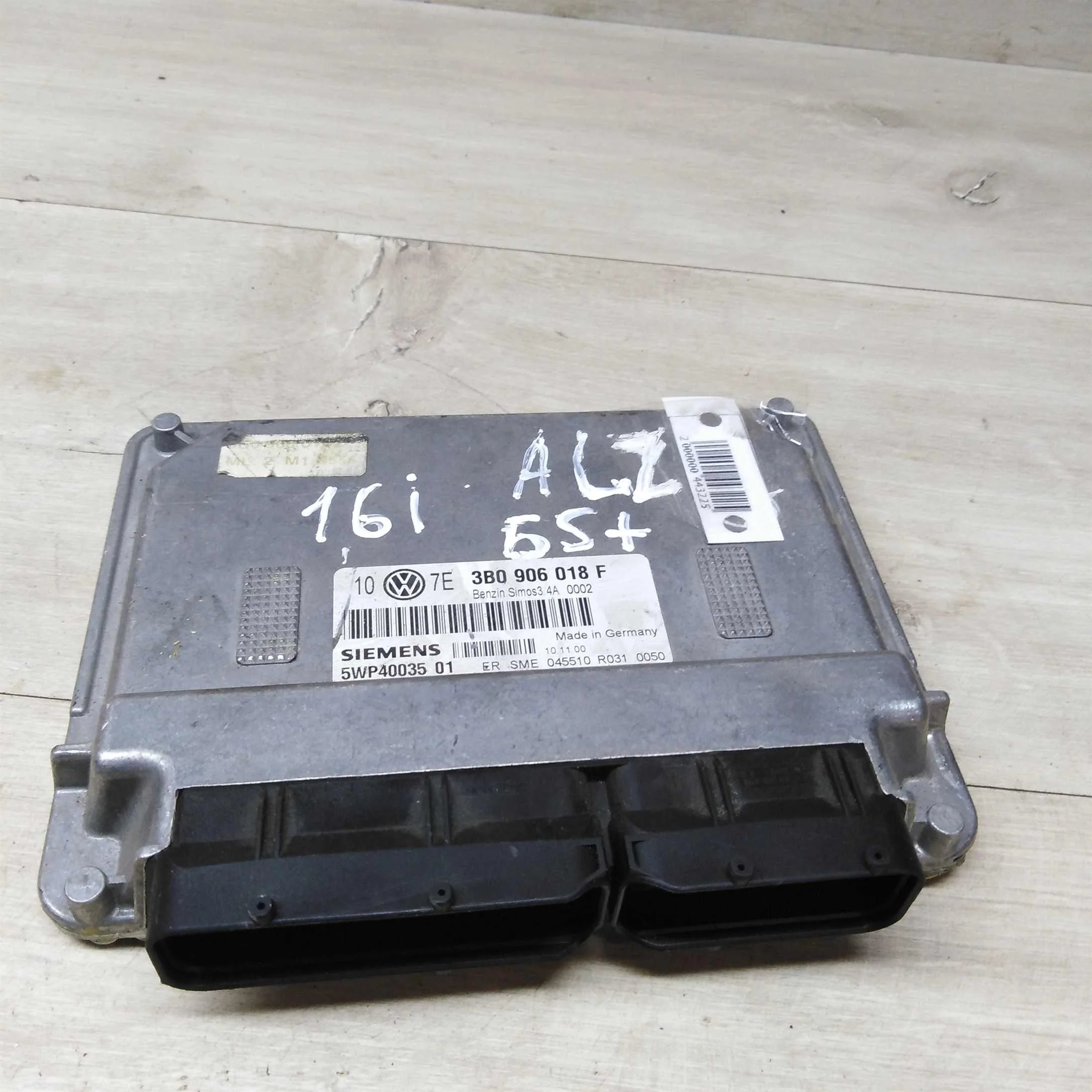 Блок управления двигателем Volkswagen Passat B5 GP 1.6 alz  (арт. 74108)