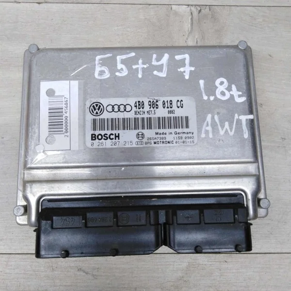 Блок управления двигателем Volkswagen Passat B5 GP 4b0906018cg 0261207215 (арт. 74246)