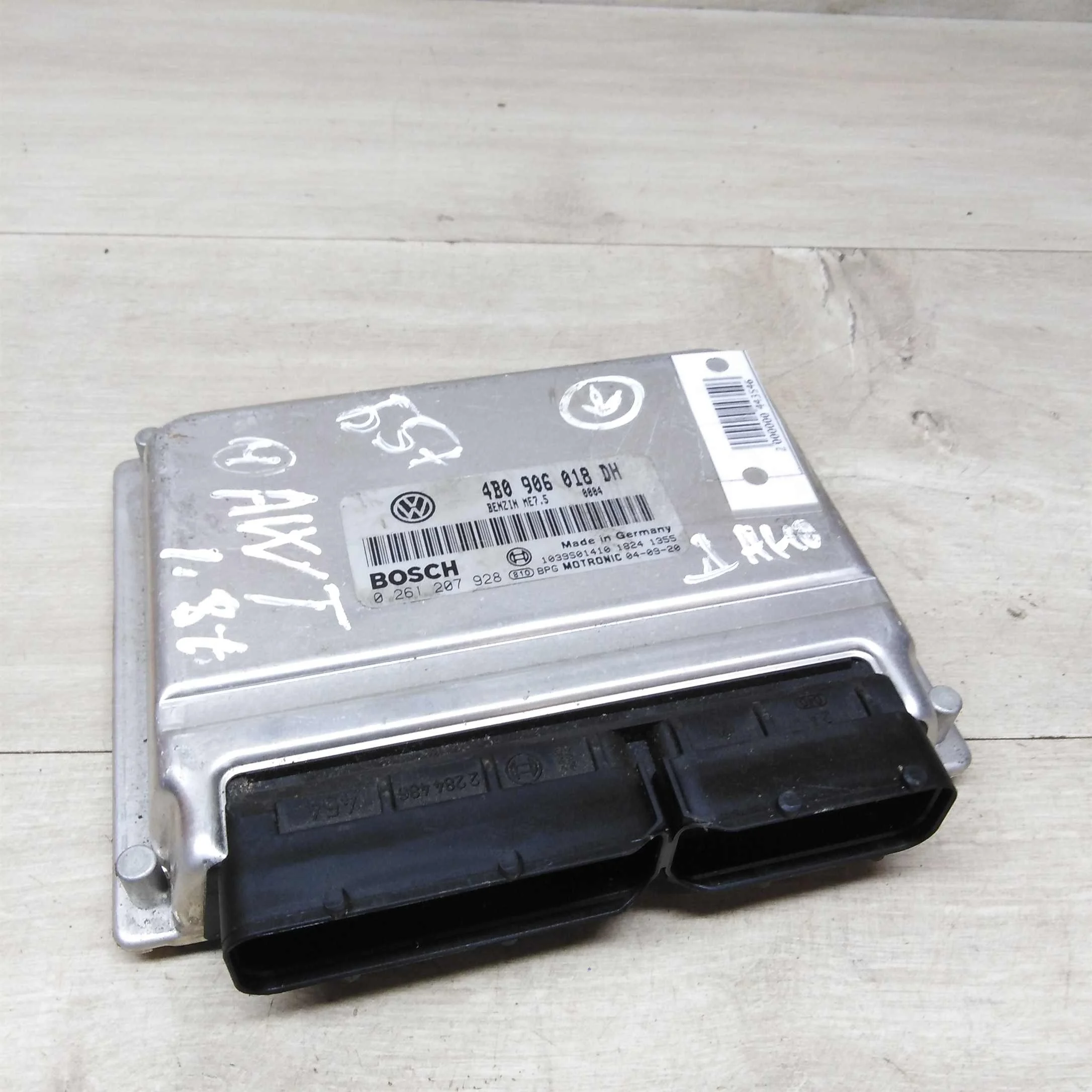 Блок управления двигателем Volkswagen Passat B5 GP (арт. 74336)